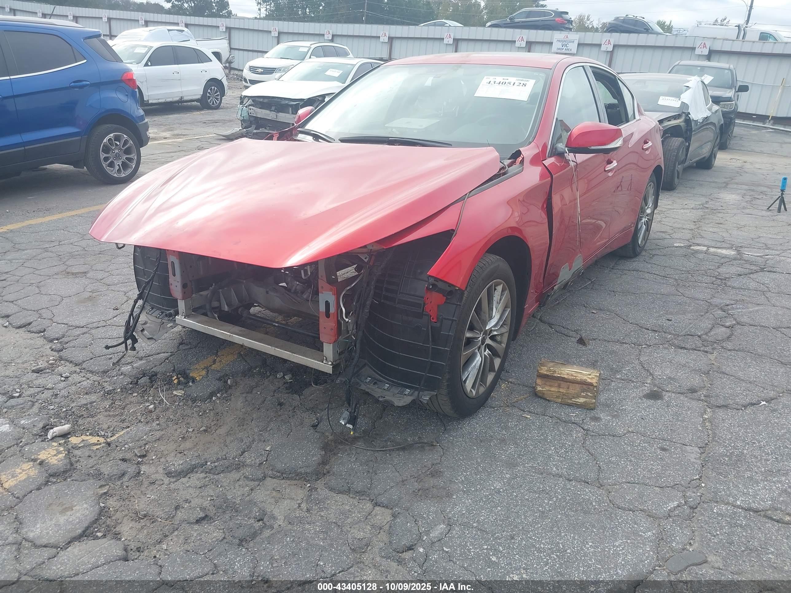 INFINITI Q50 image 2