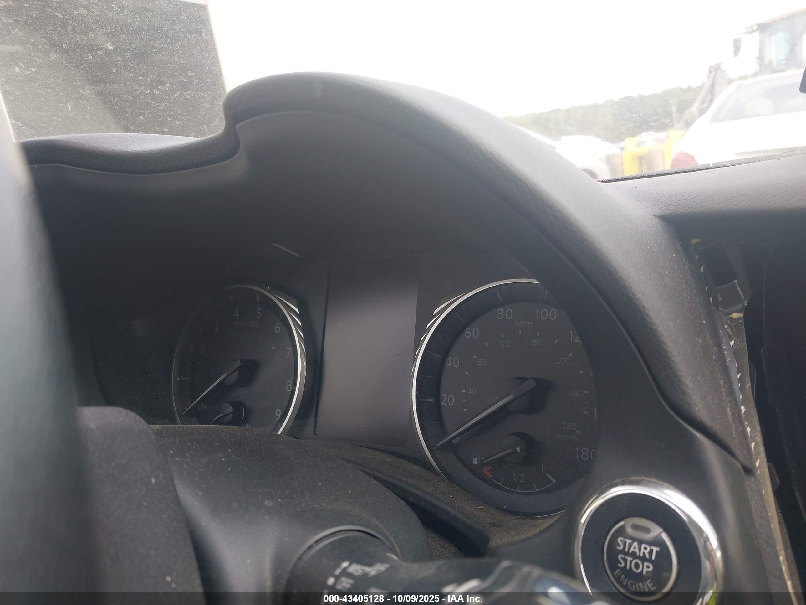 INFINITI Q50 image 7
