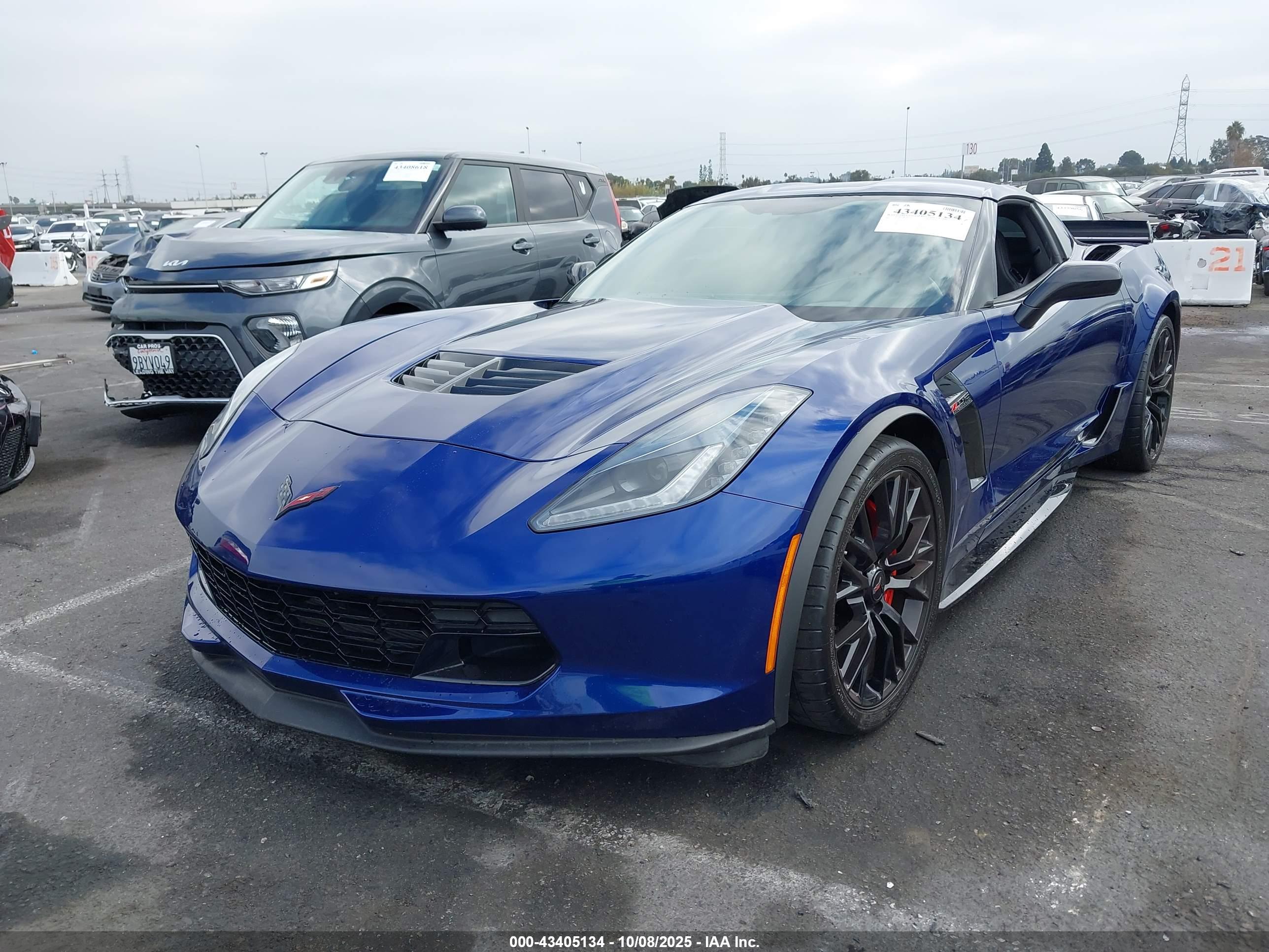 CHEVROLET CORVETTE image 2