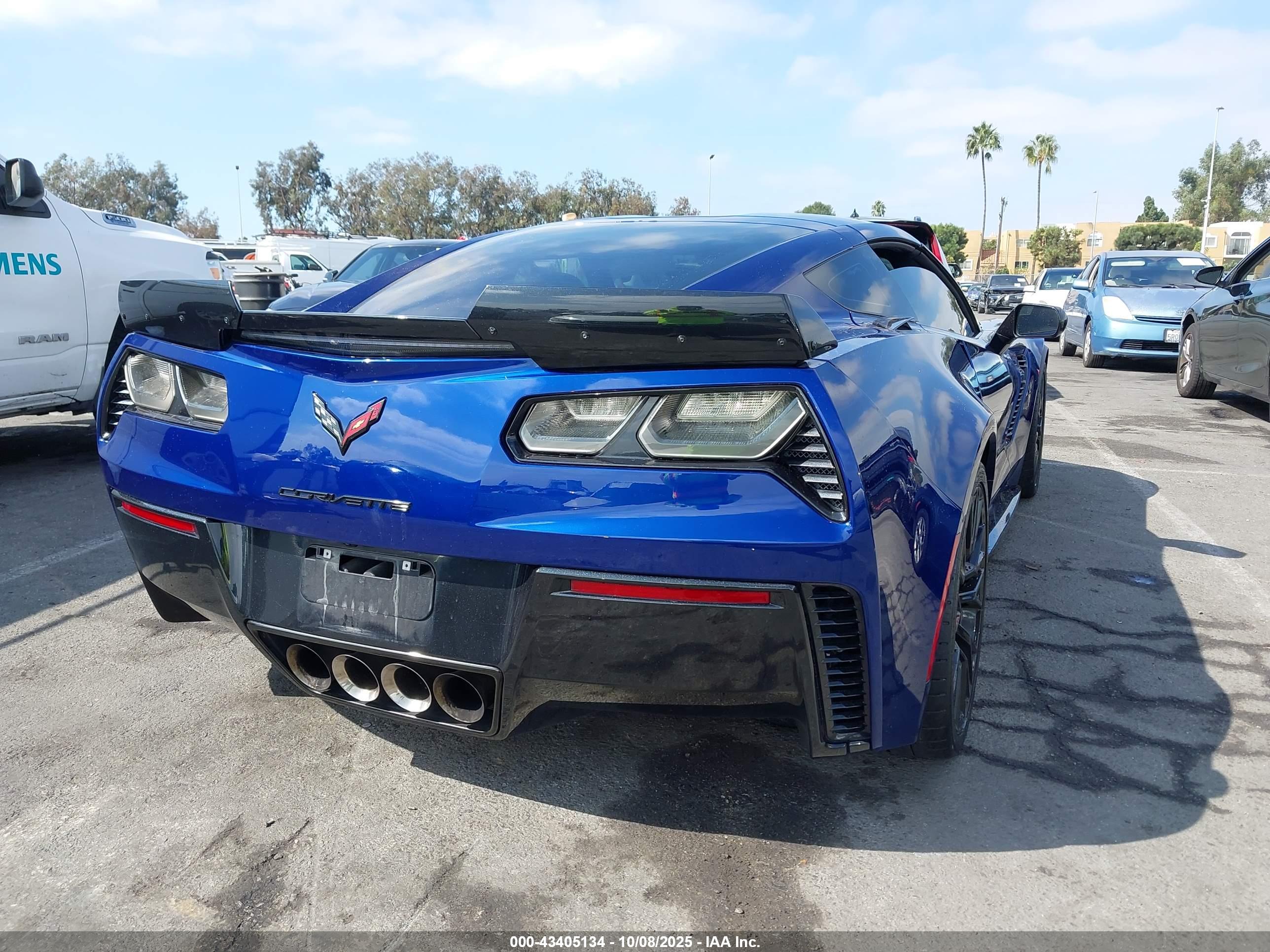 CHEVROLET CORVETTE image 4