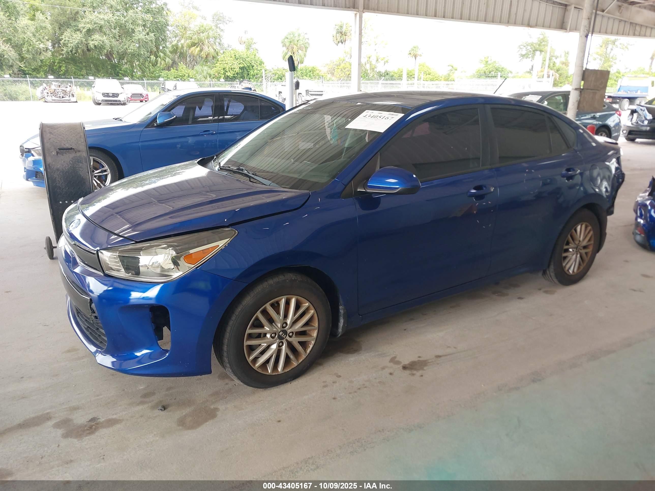 KIA RIO image 2