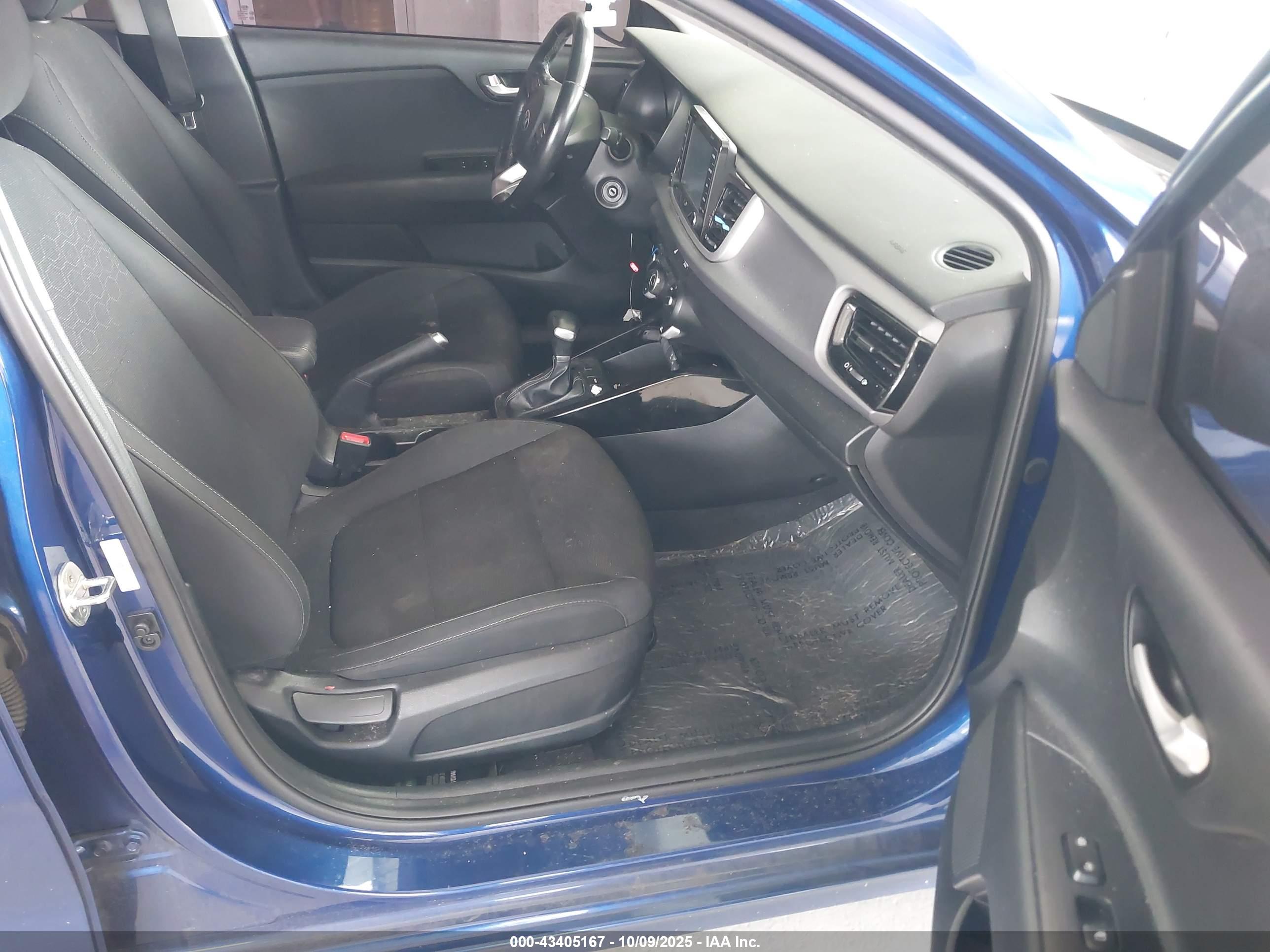 KIA RIO image 5