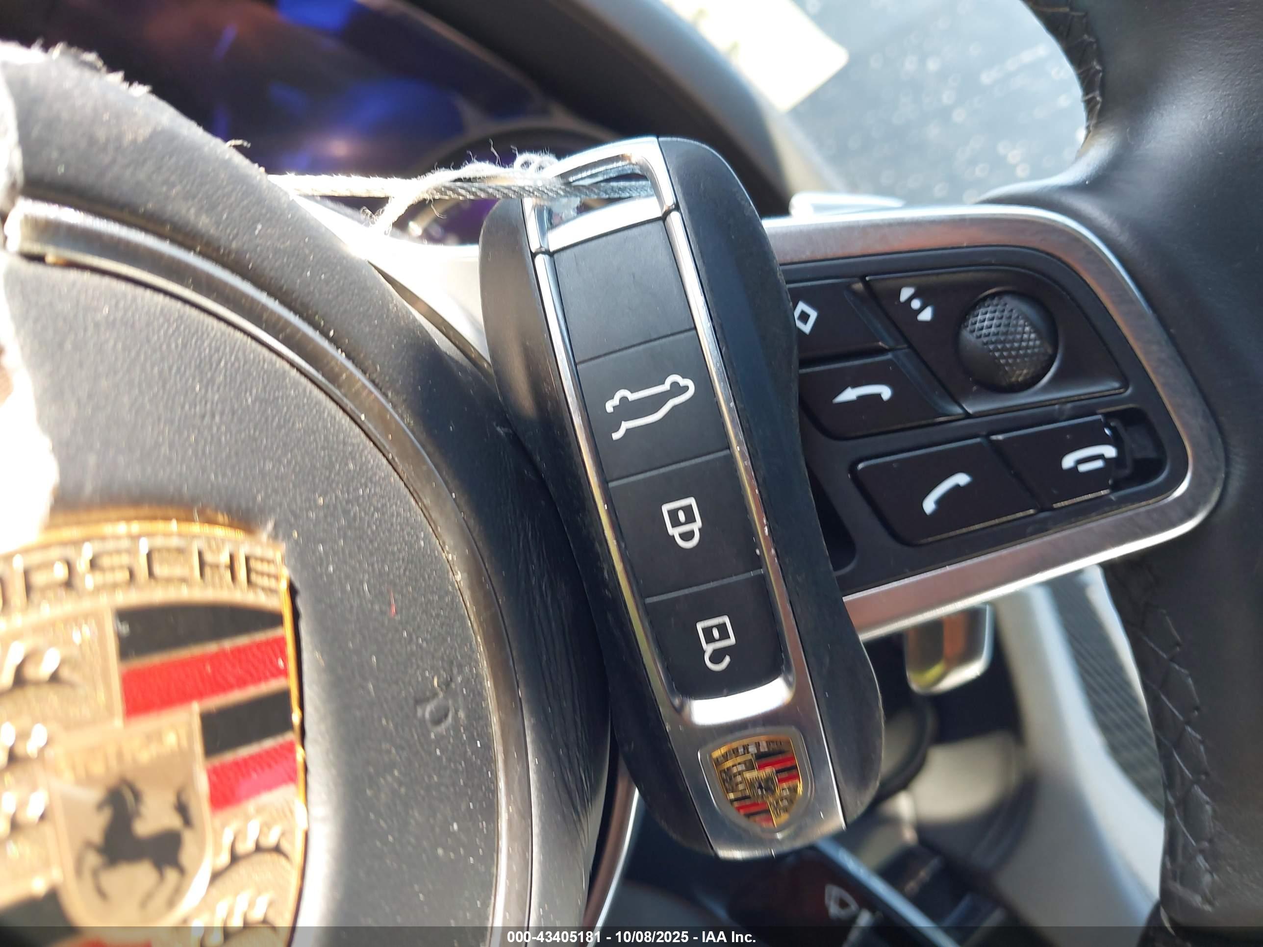 PORSCHE CAYENNE image 11