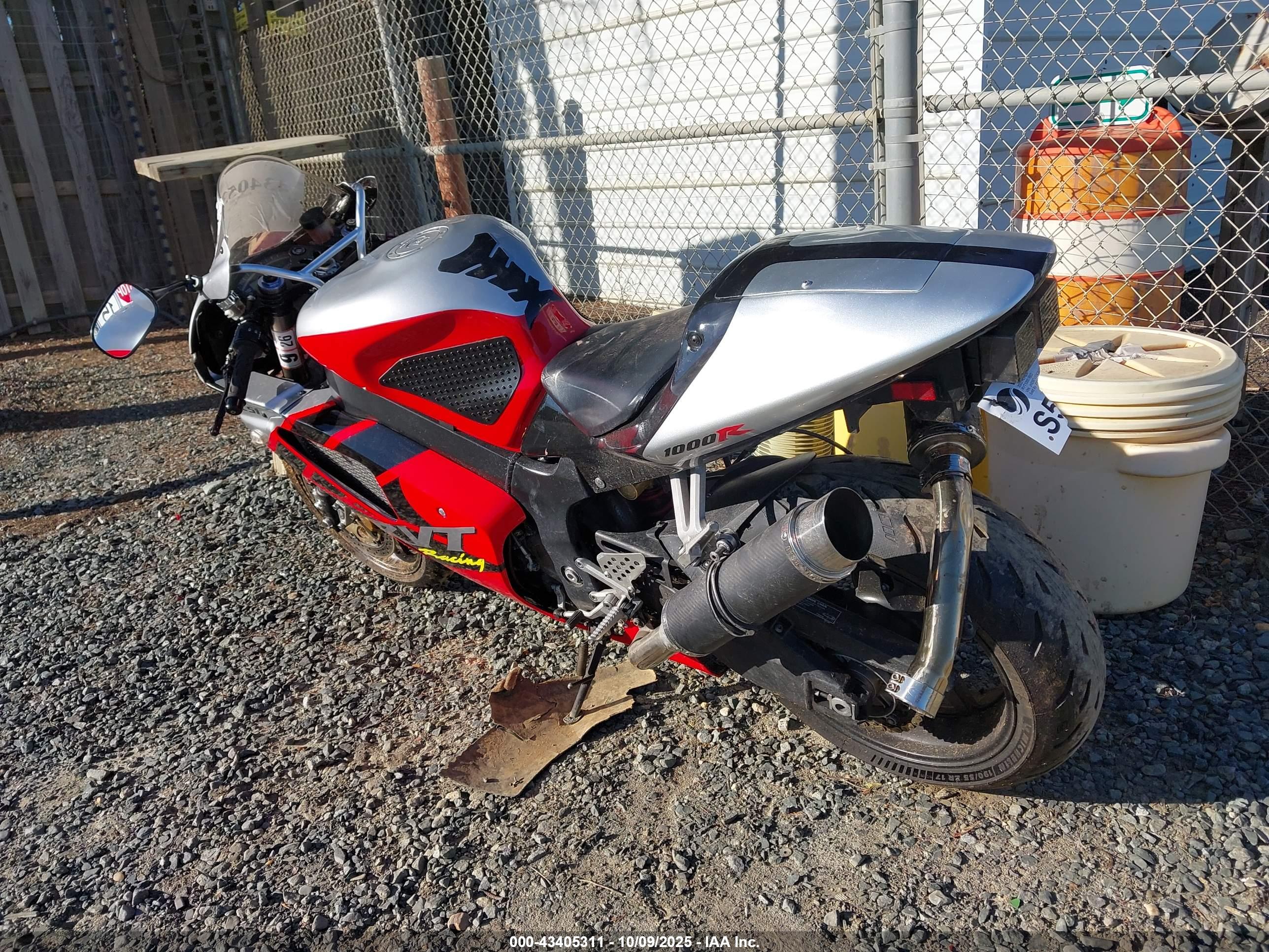 HONDA RVT1000 image 3
