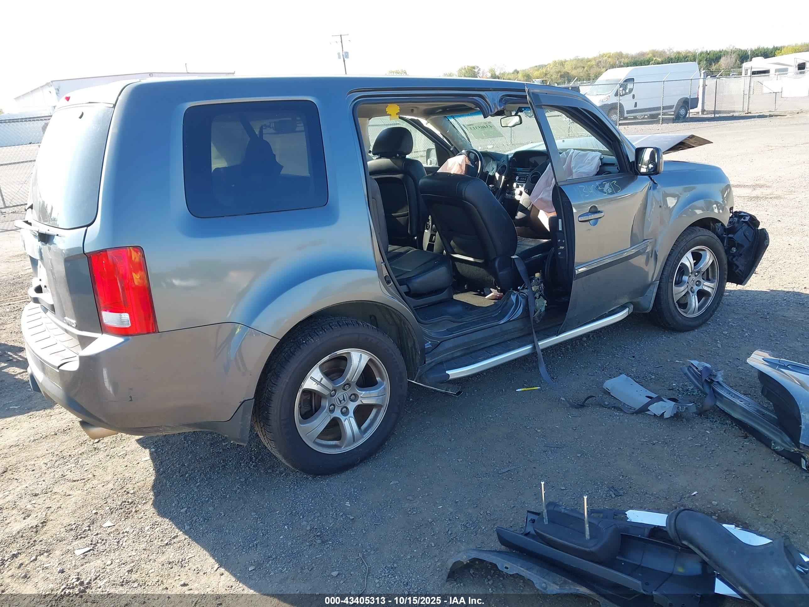 HONDA PILOT image 4