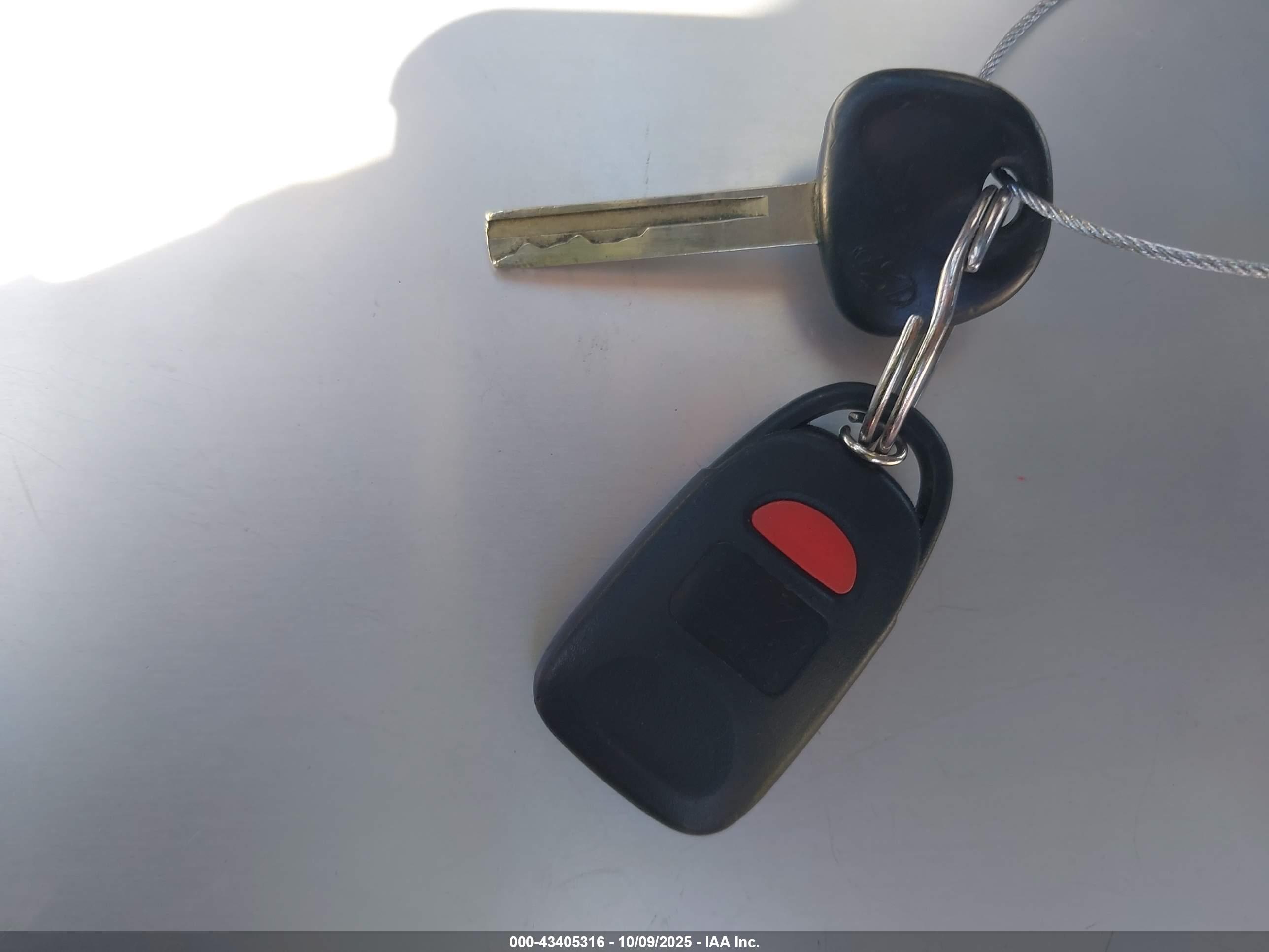 HYUNDAI ACCENT image 11