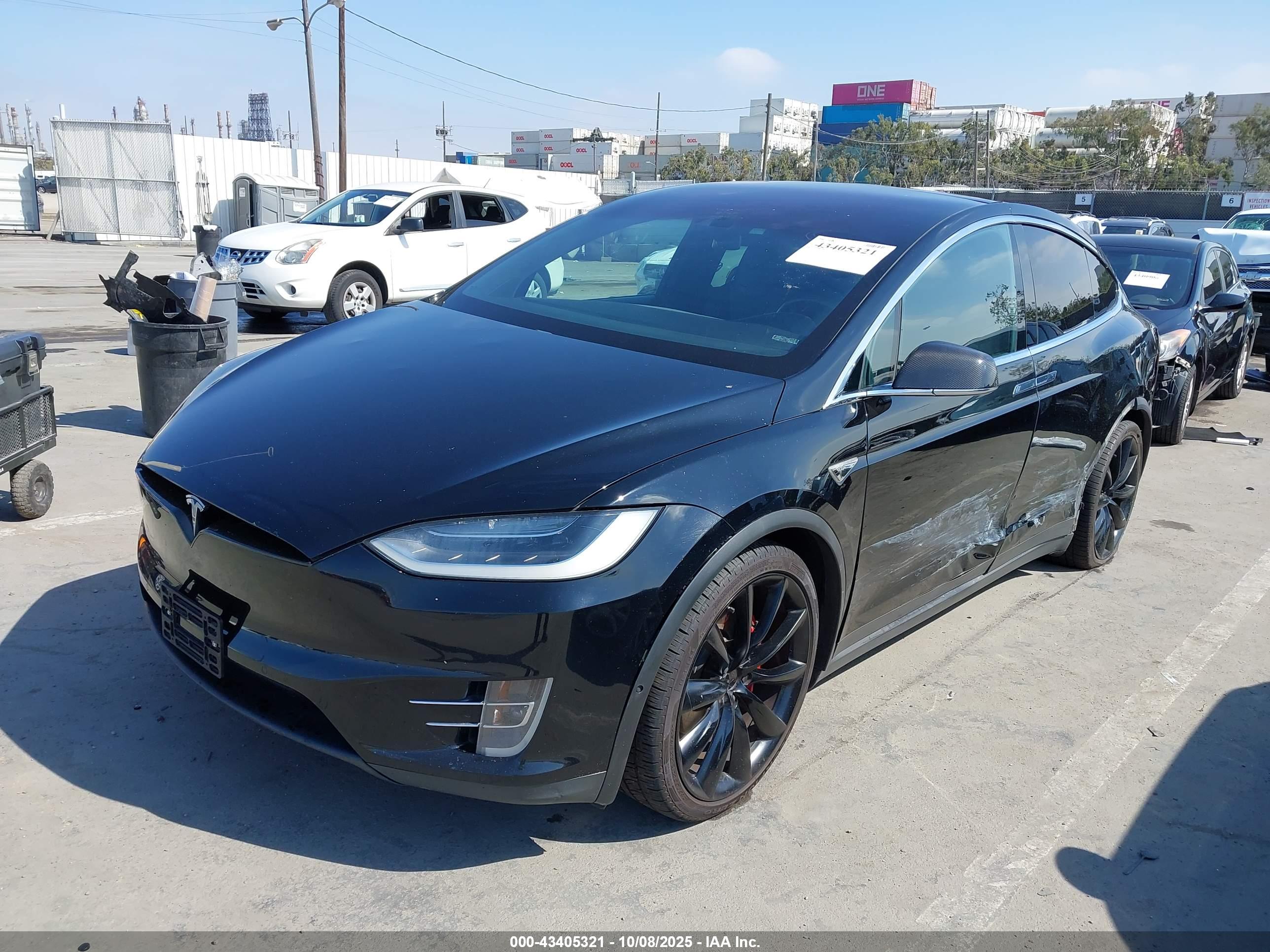 TESLA MODEL image 2