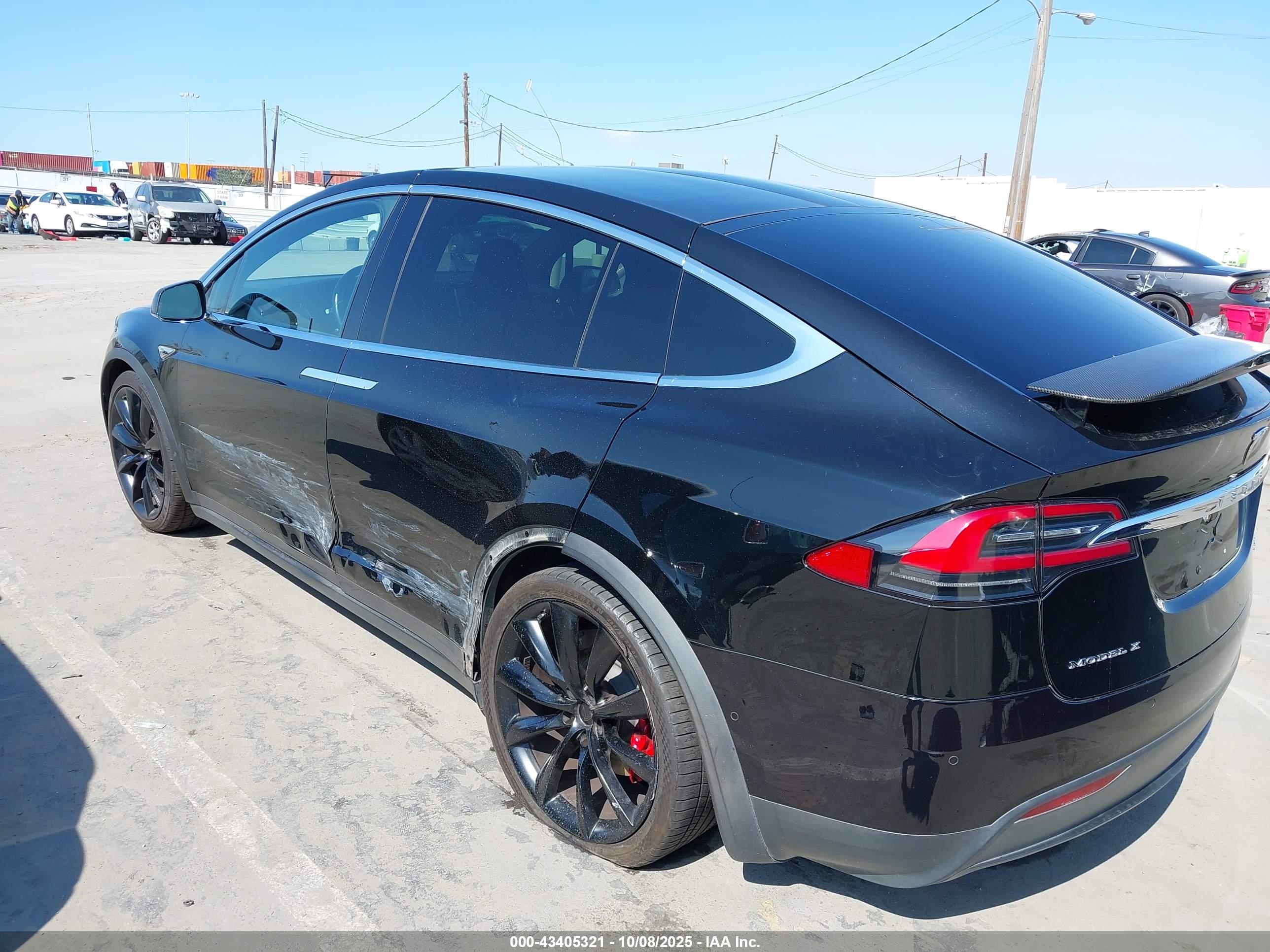 TESLA MODEL image 6