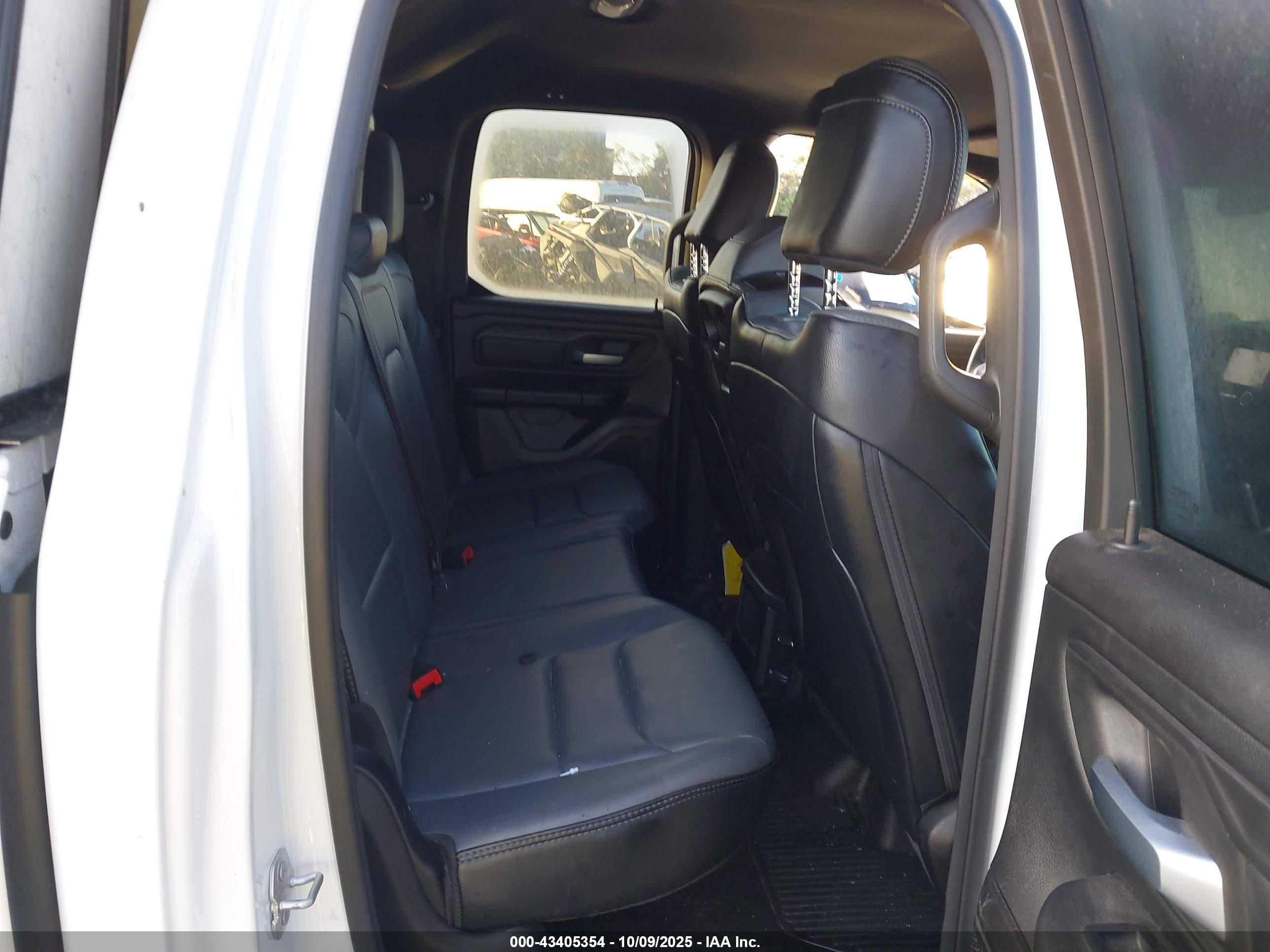 RAM 1500 image 8