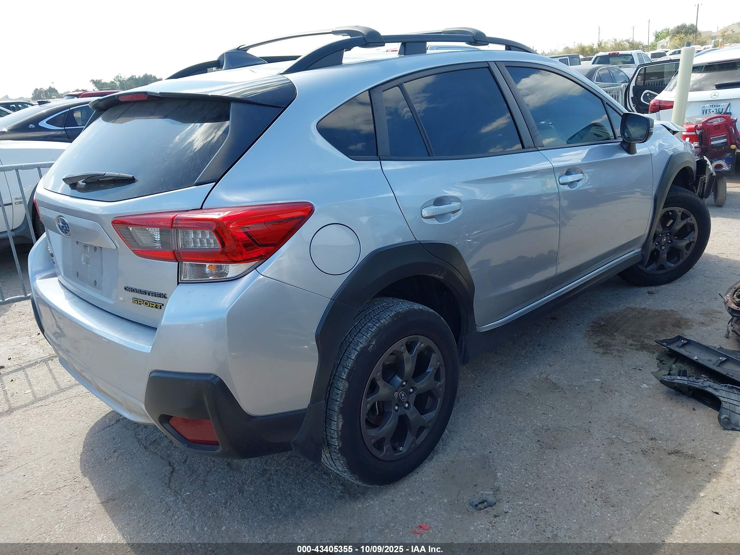 SUBARU CROSSTREK image 4