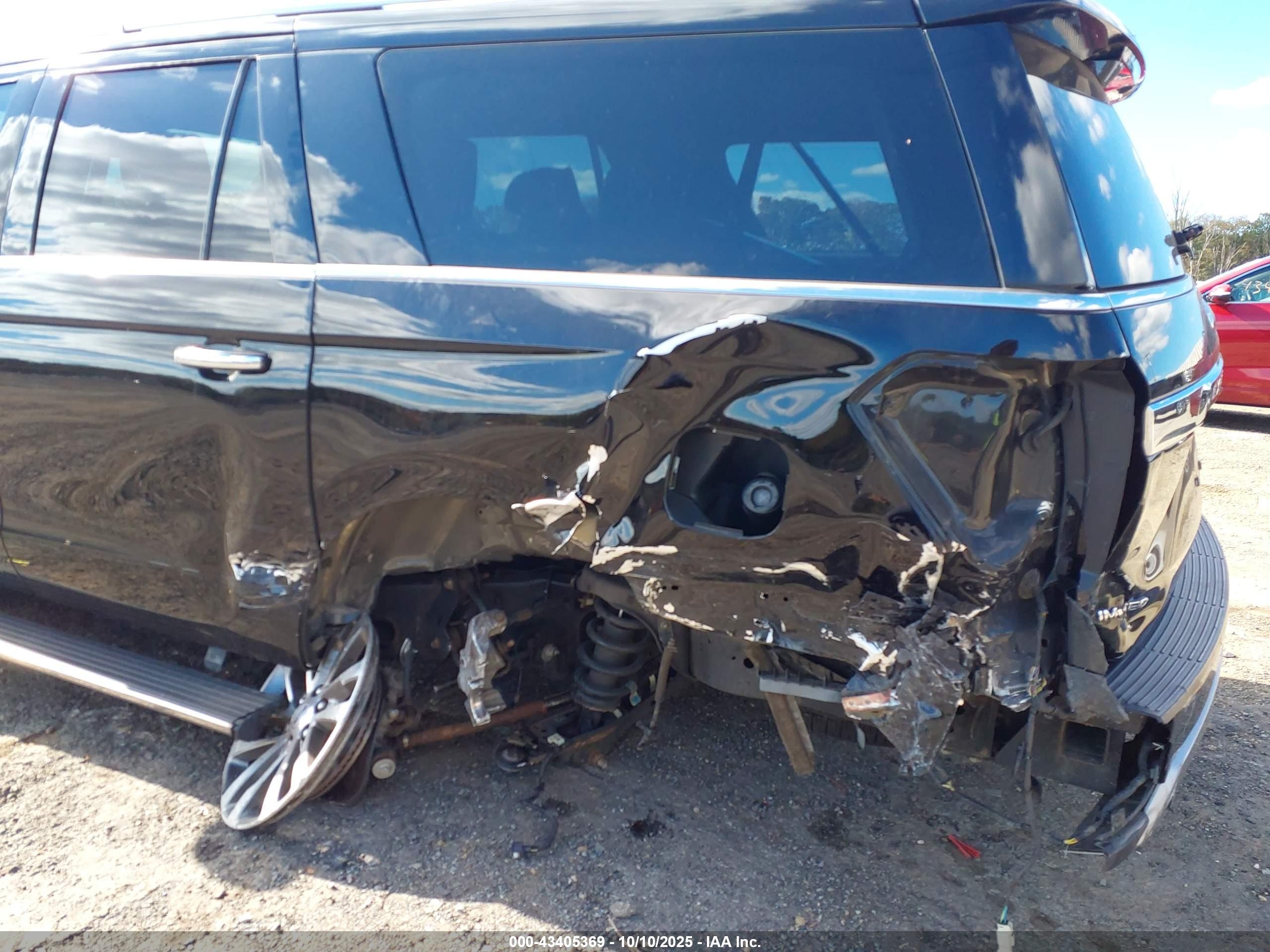 FORD EXPEDITION image 6