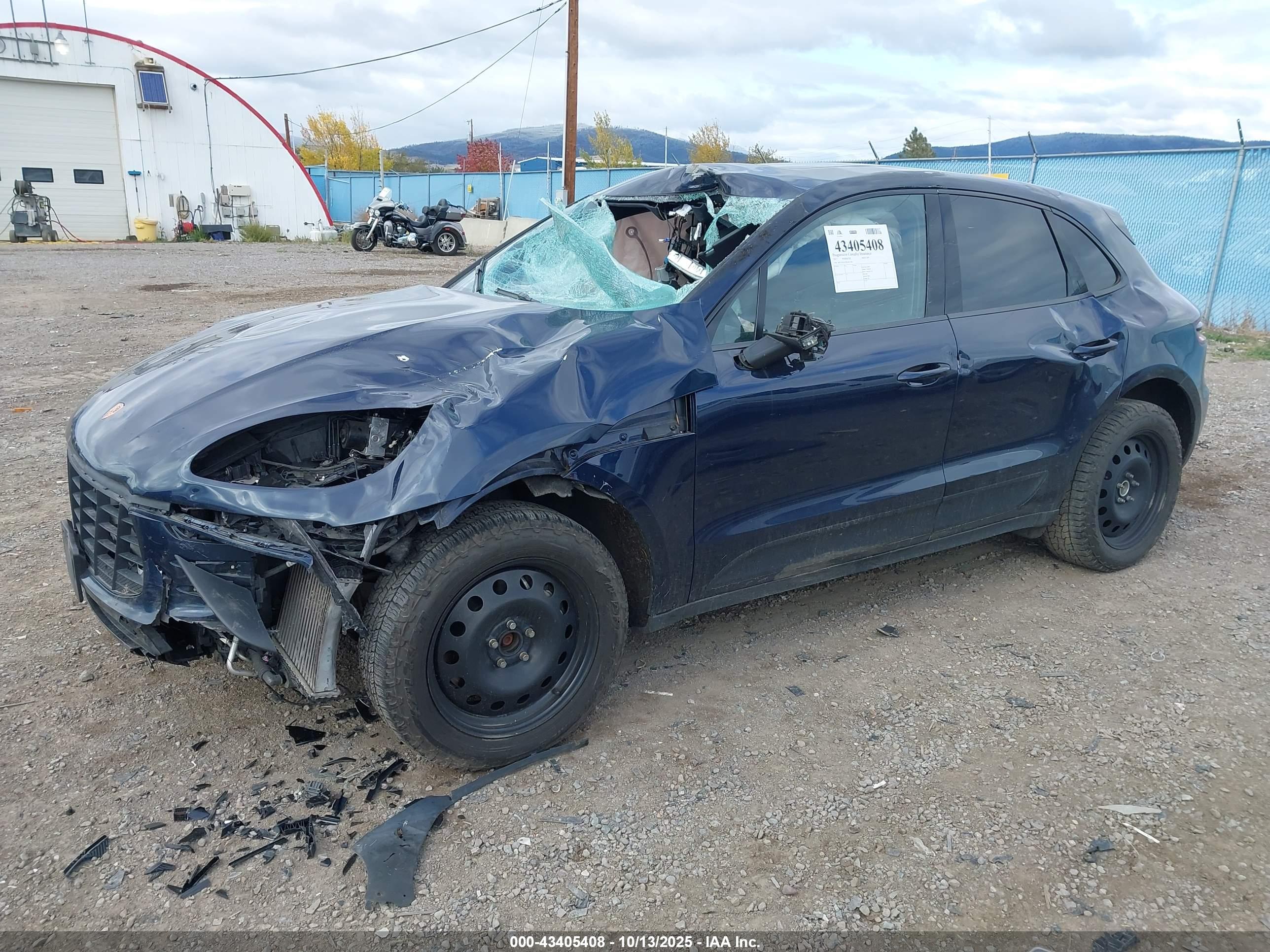 PORSCHE MACAN image 2