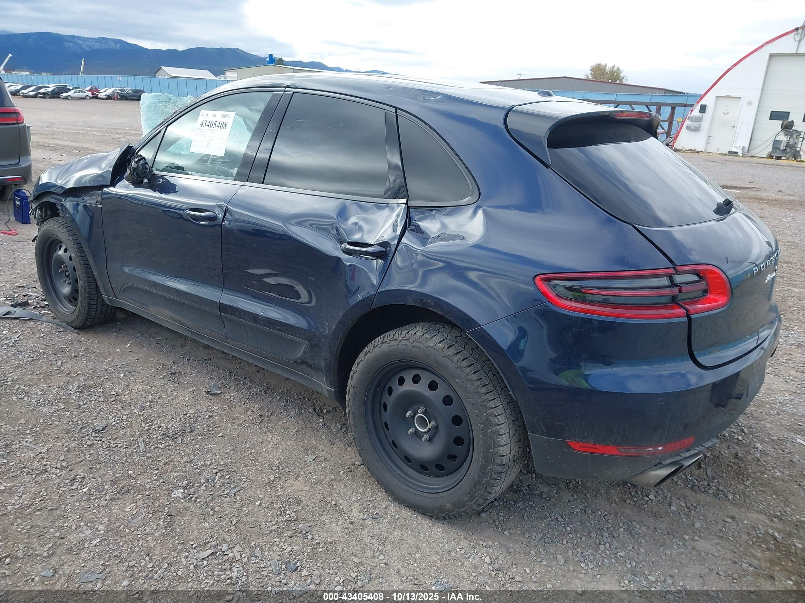 PORSCHE MACAN image 3