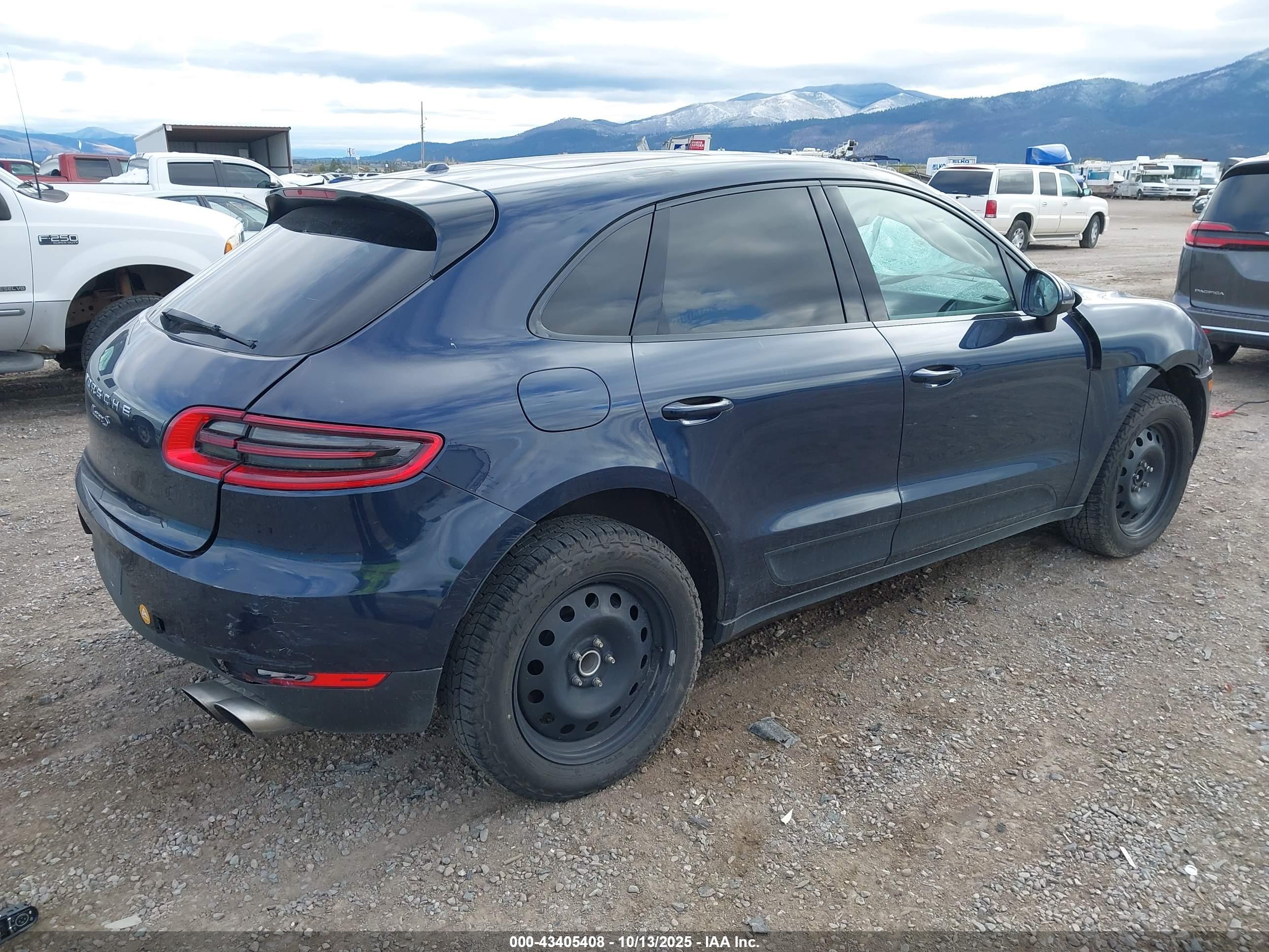 PORSCHE MACAN image 4