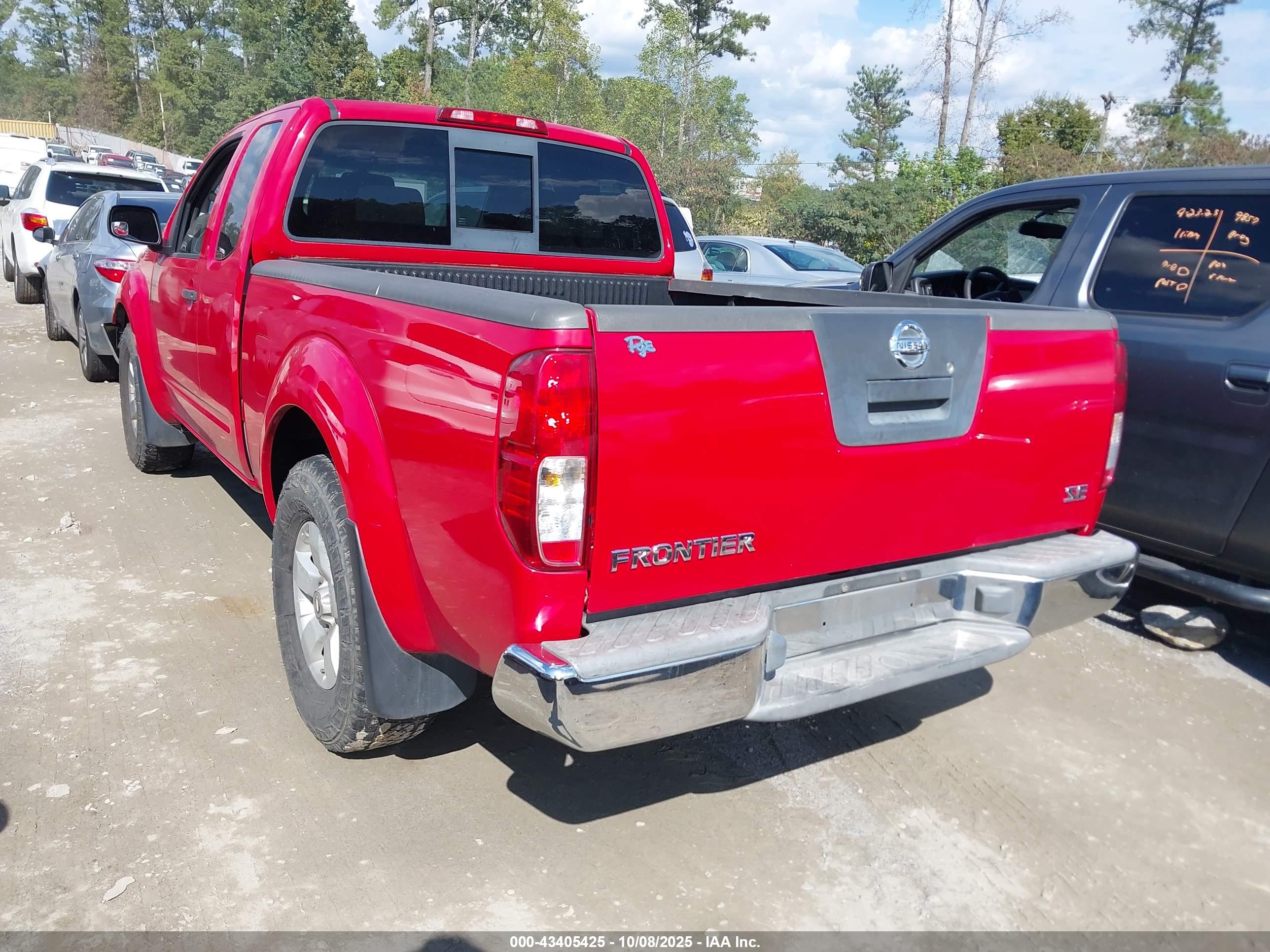 NISSAN FRONTIER image 3
