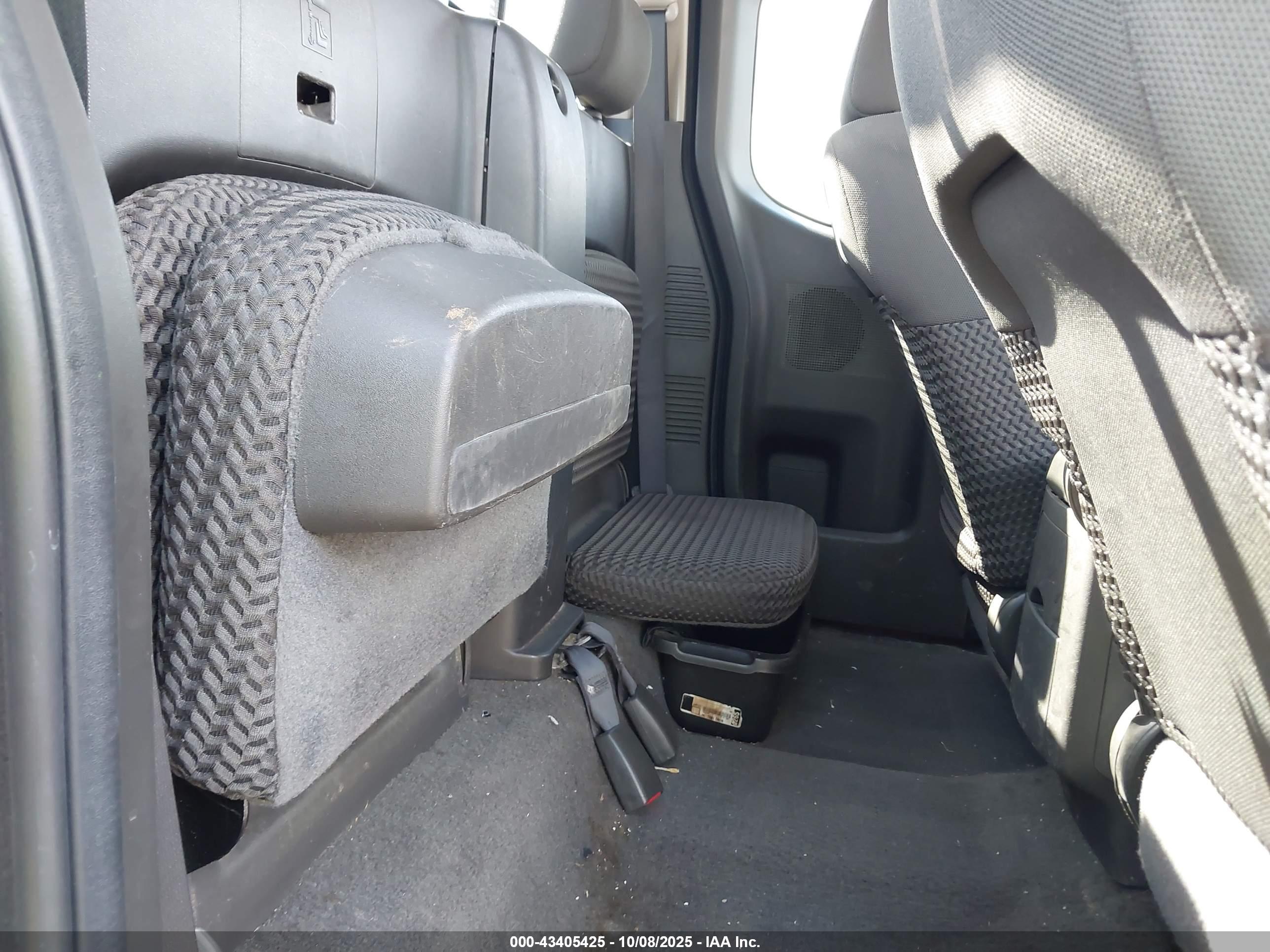 NISSAN FRONTIER image 8