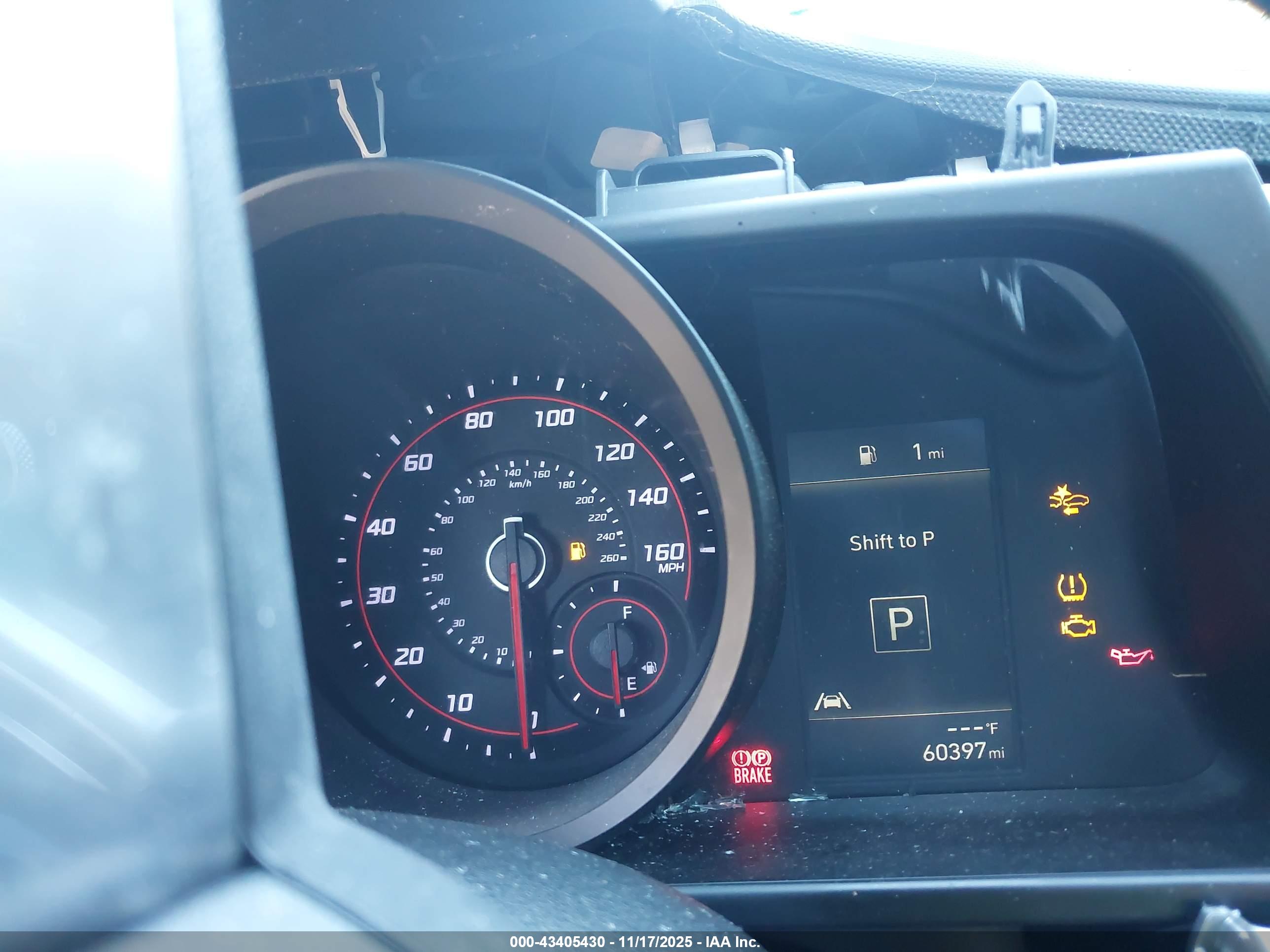 HYUNDAI ELANTRA image 7