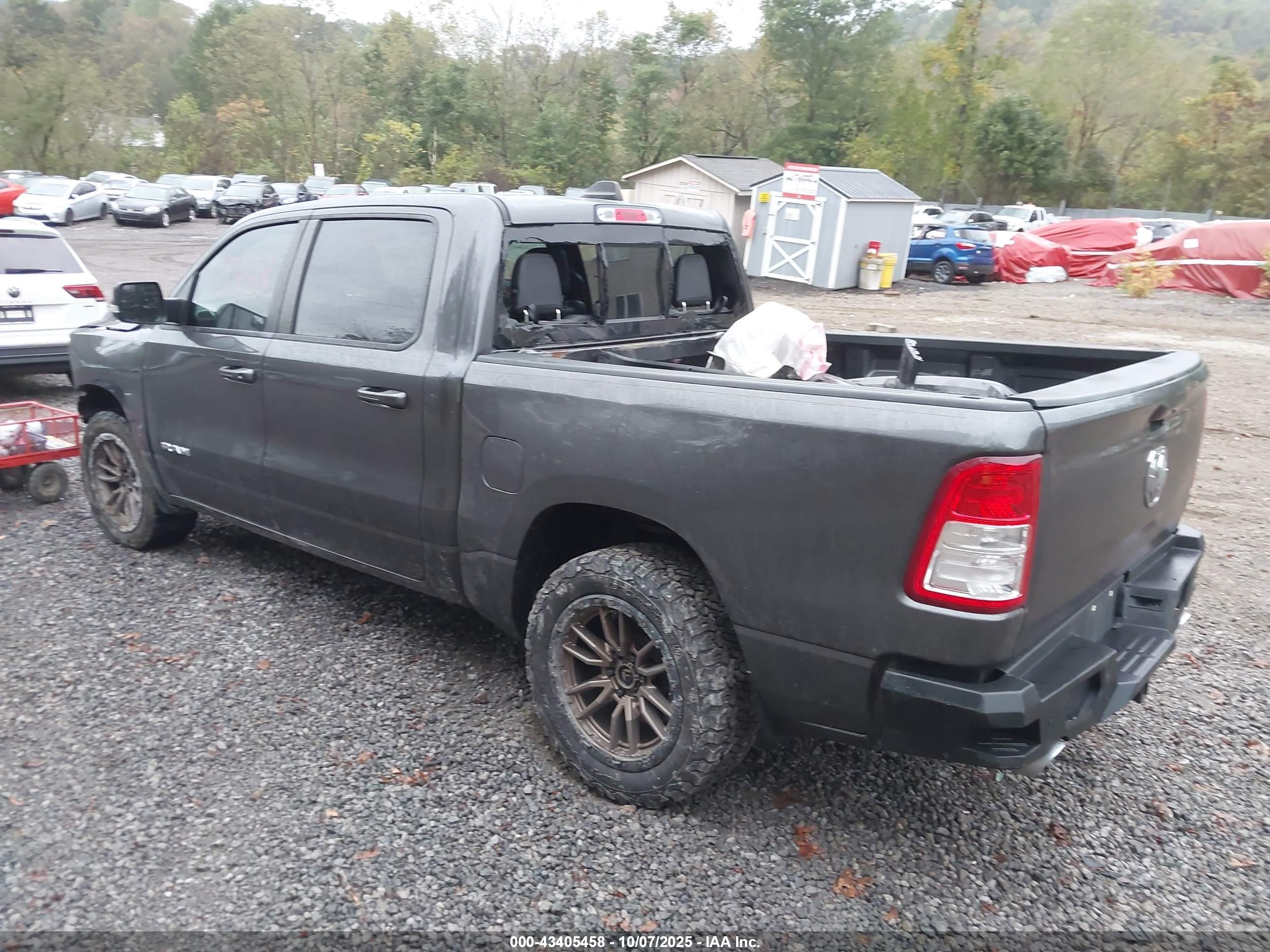 RAM 1500 image 3