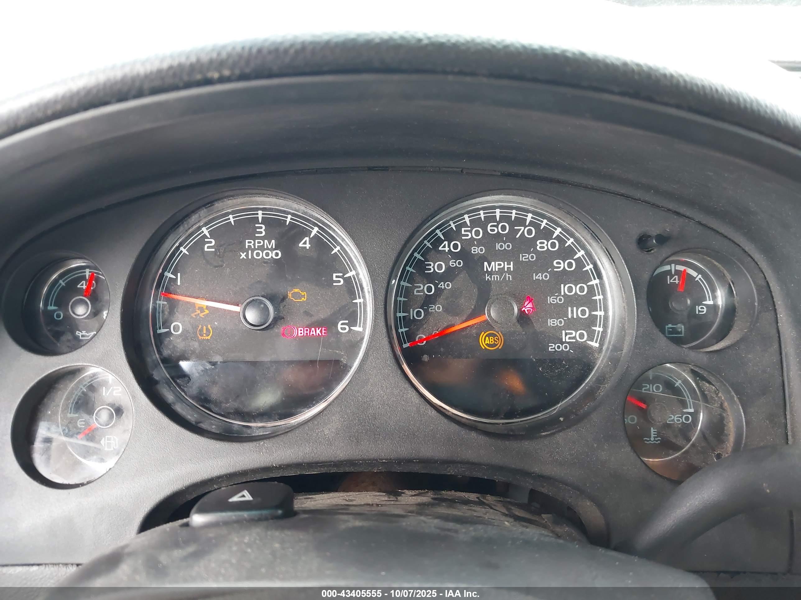 GMC SIERRA image 7