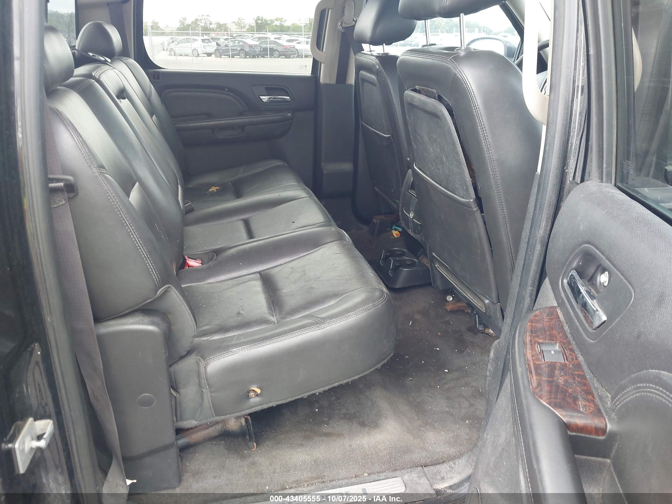 GMC SIERRA image 8
