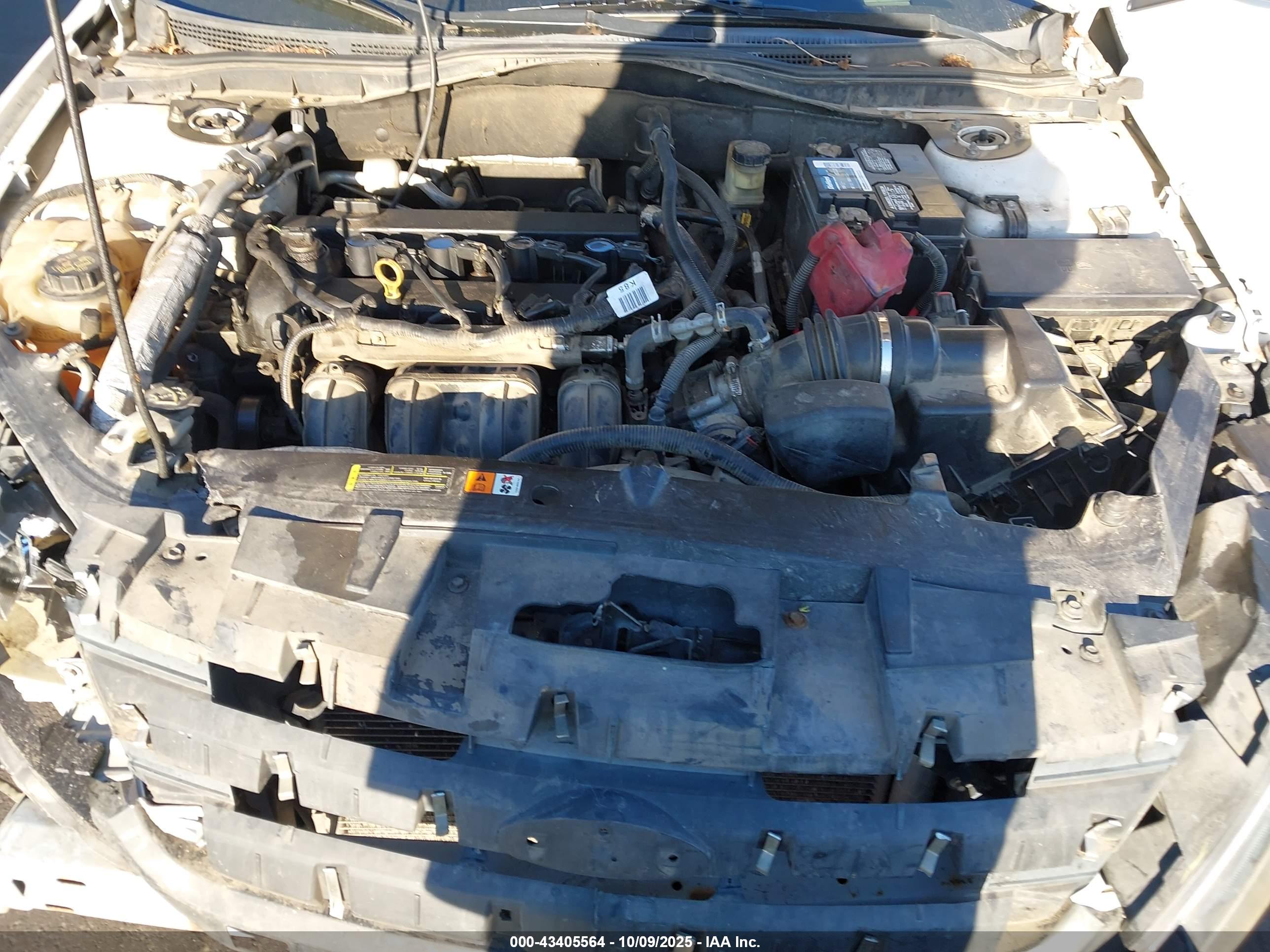 FORD FUSION image 10