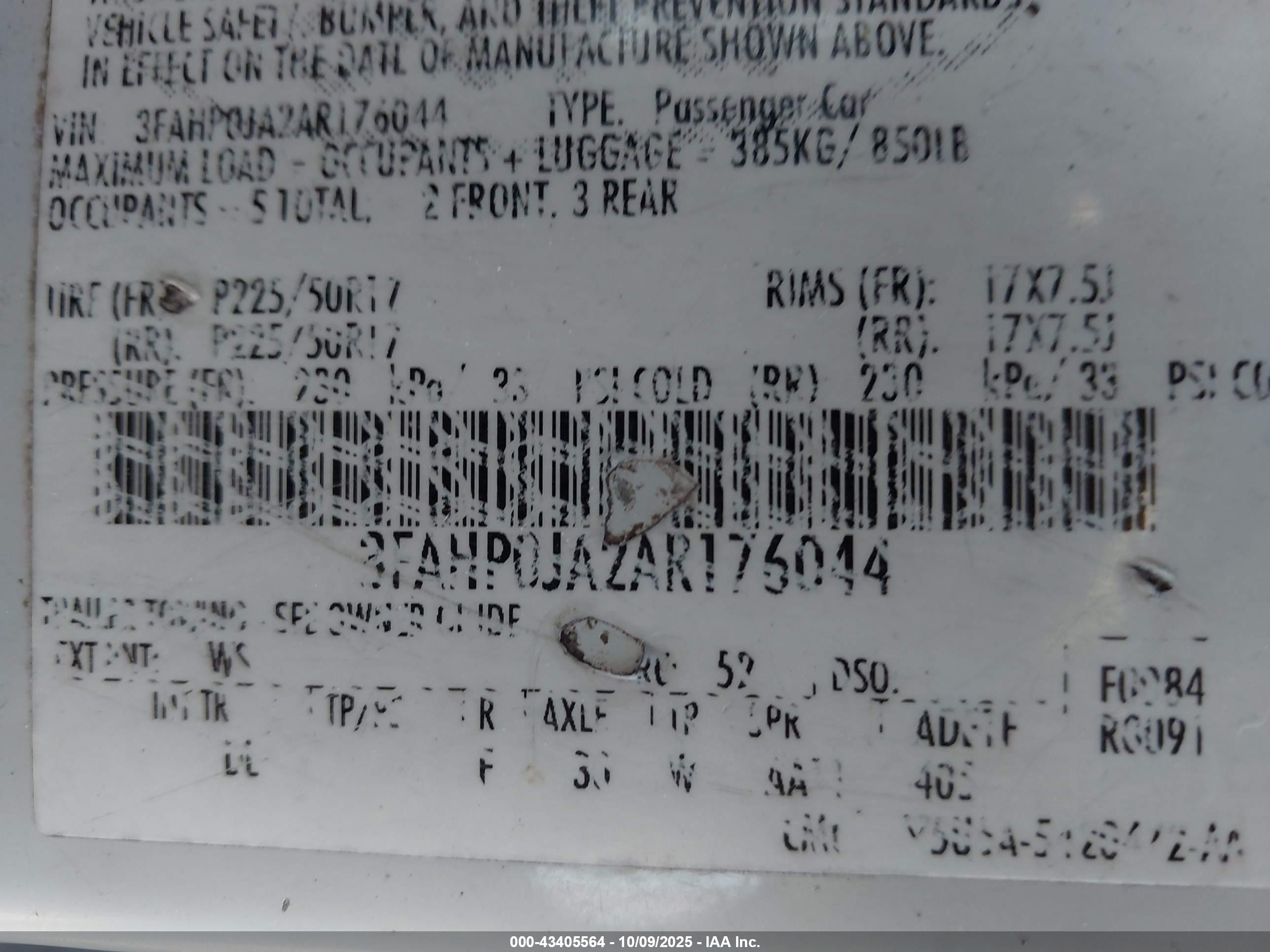 FORD FUSION image 9