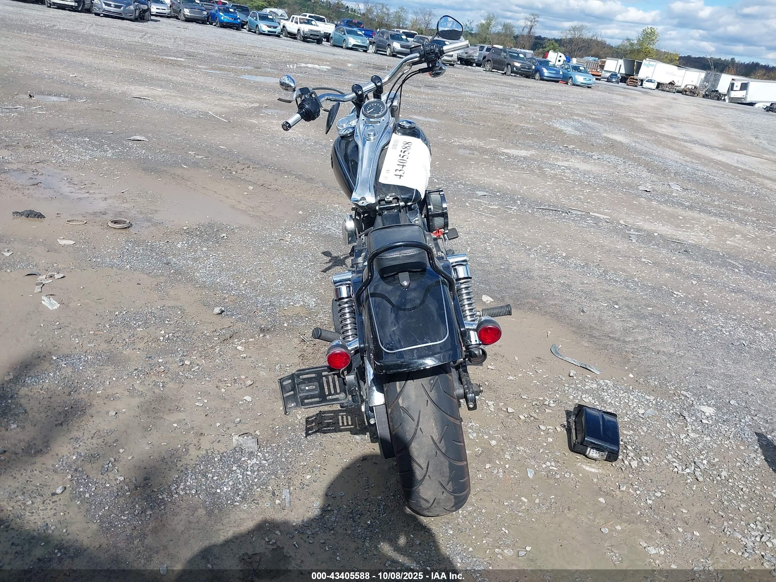HARLEY-DAVIDSON FXDWG image 6