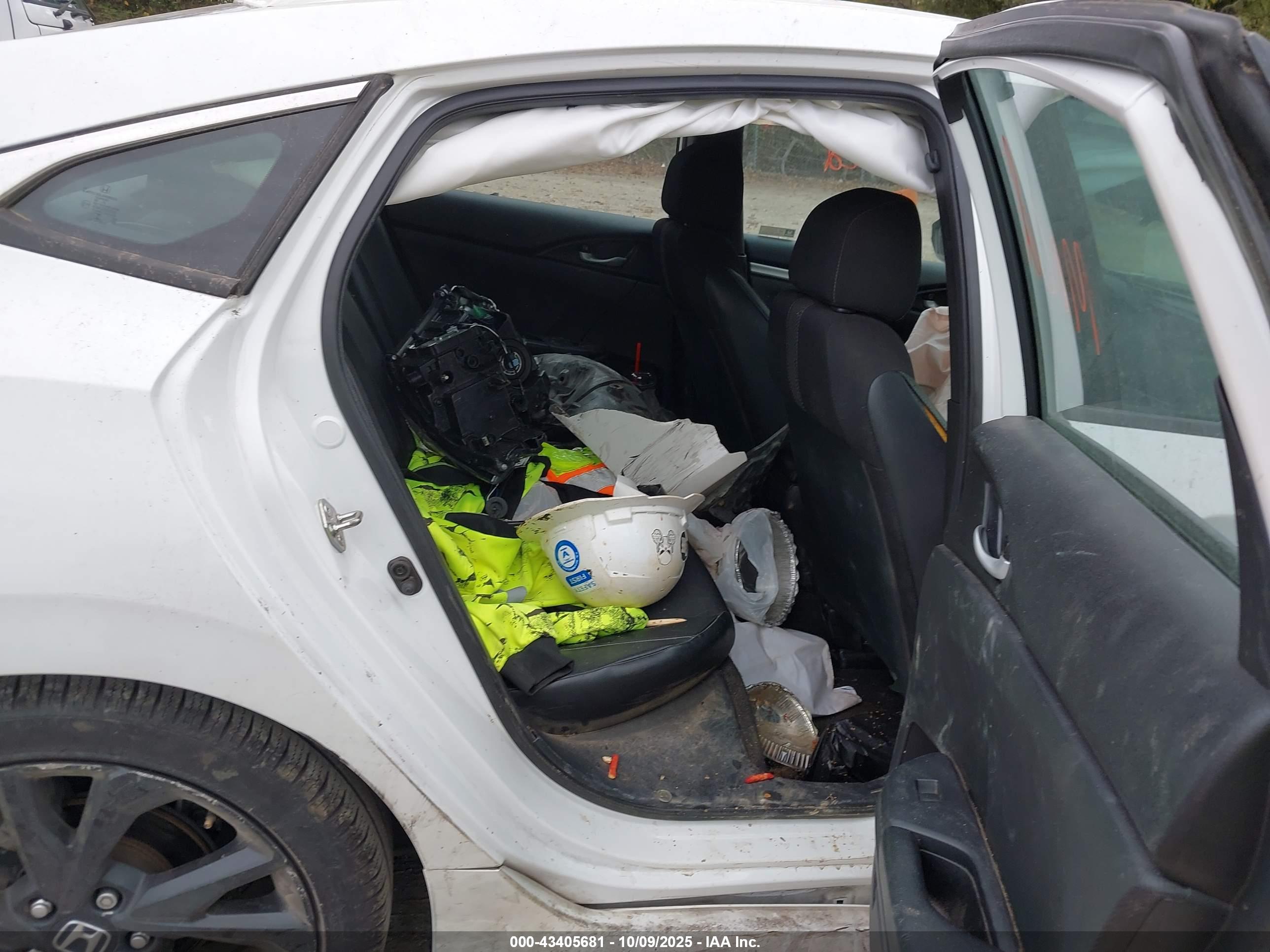 HONDA CIVIC image 8