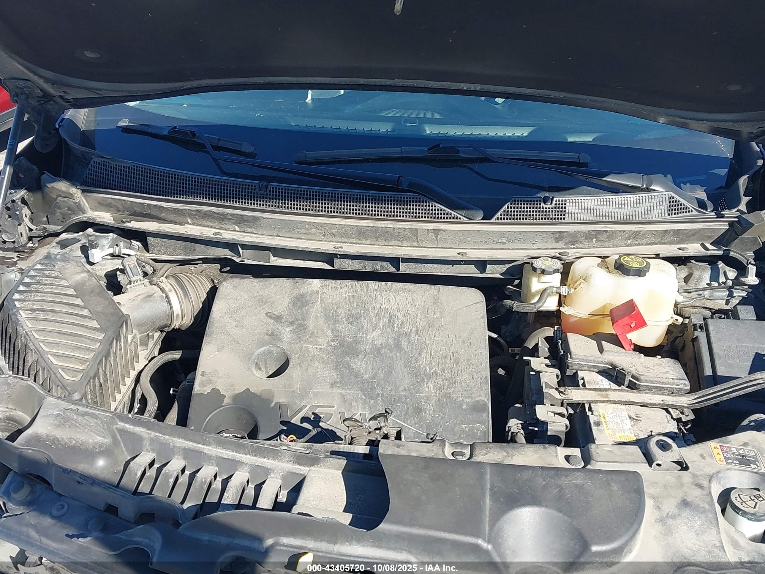 CHEVROLET TRAVERSE image 10