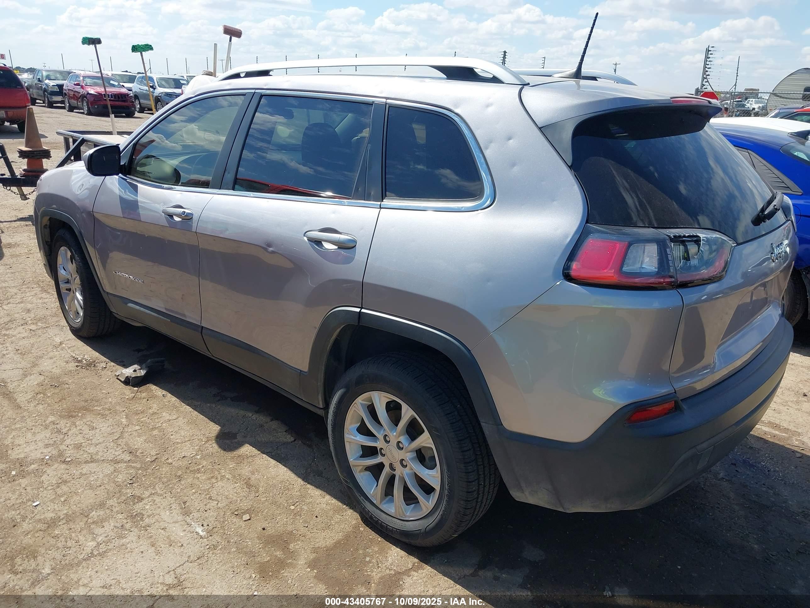 JEEP CHEROKEE image 3