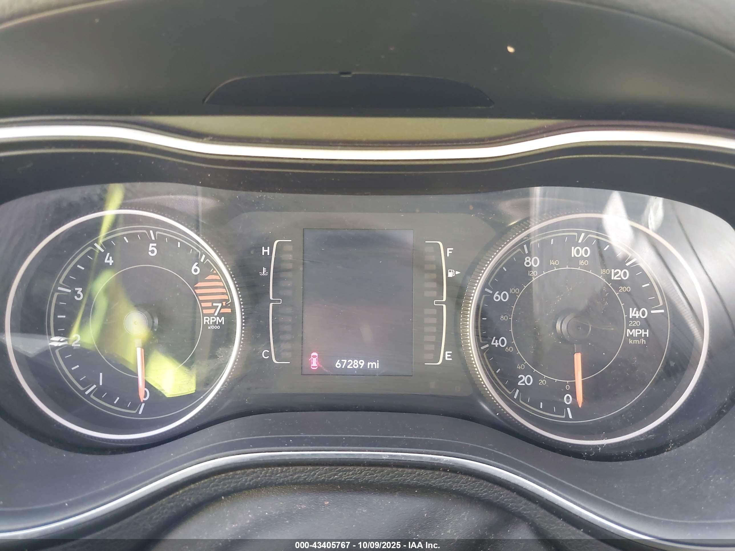 JEEP CHEROKEE image 7