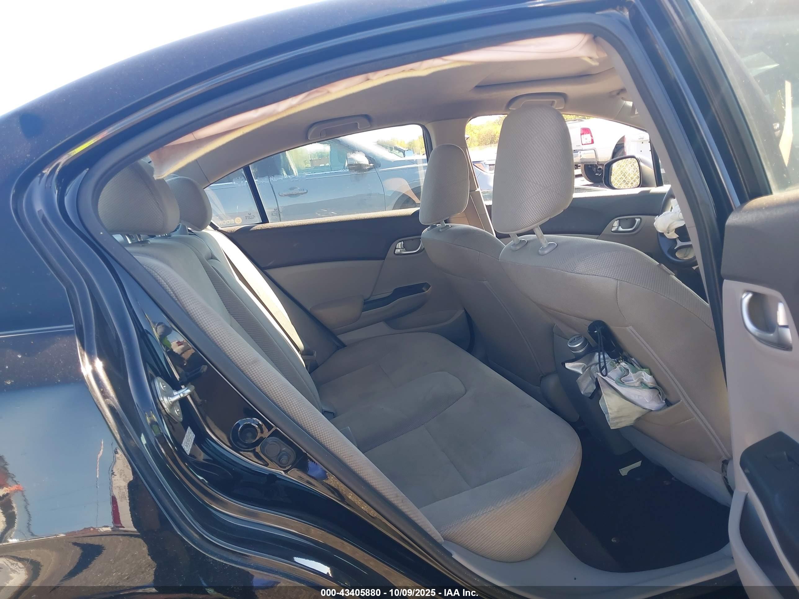 HONDA CIVIC image 8