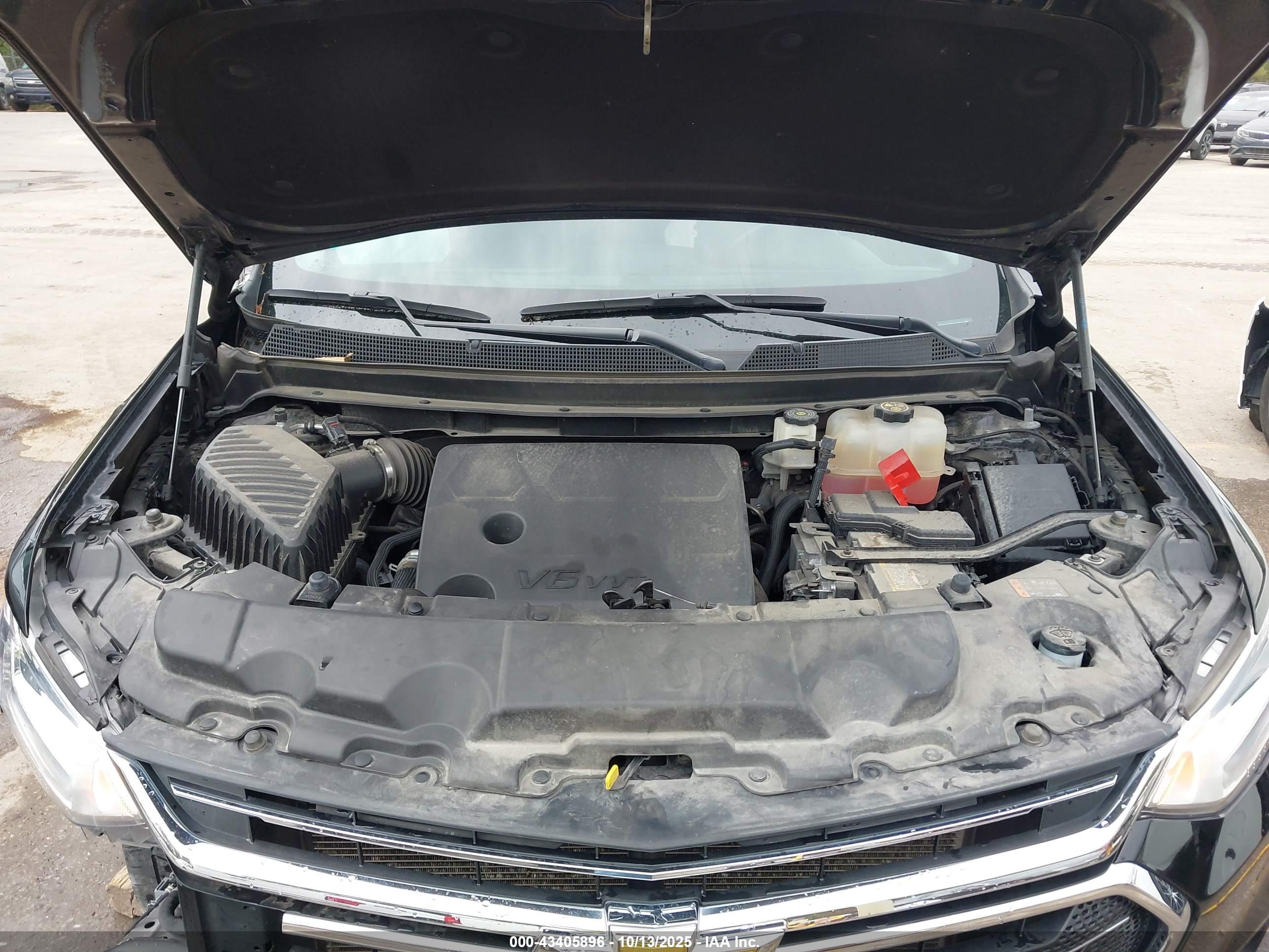 CHEVROLET TRAVERSE image 10