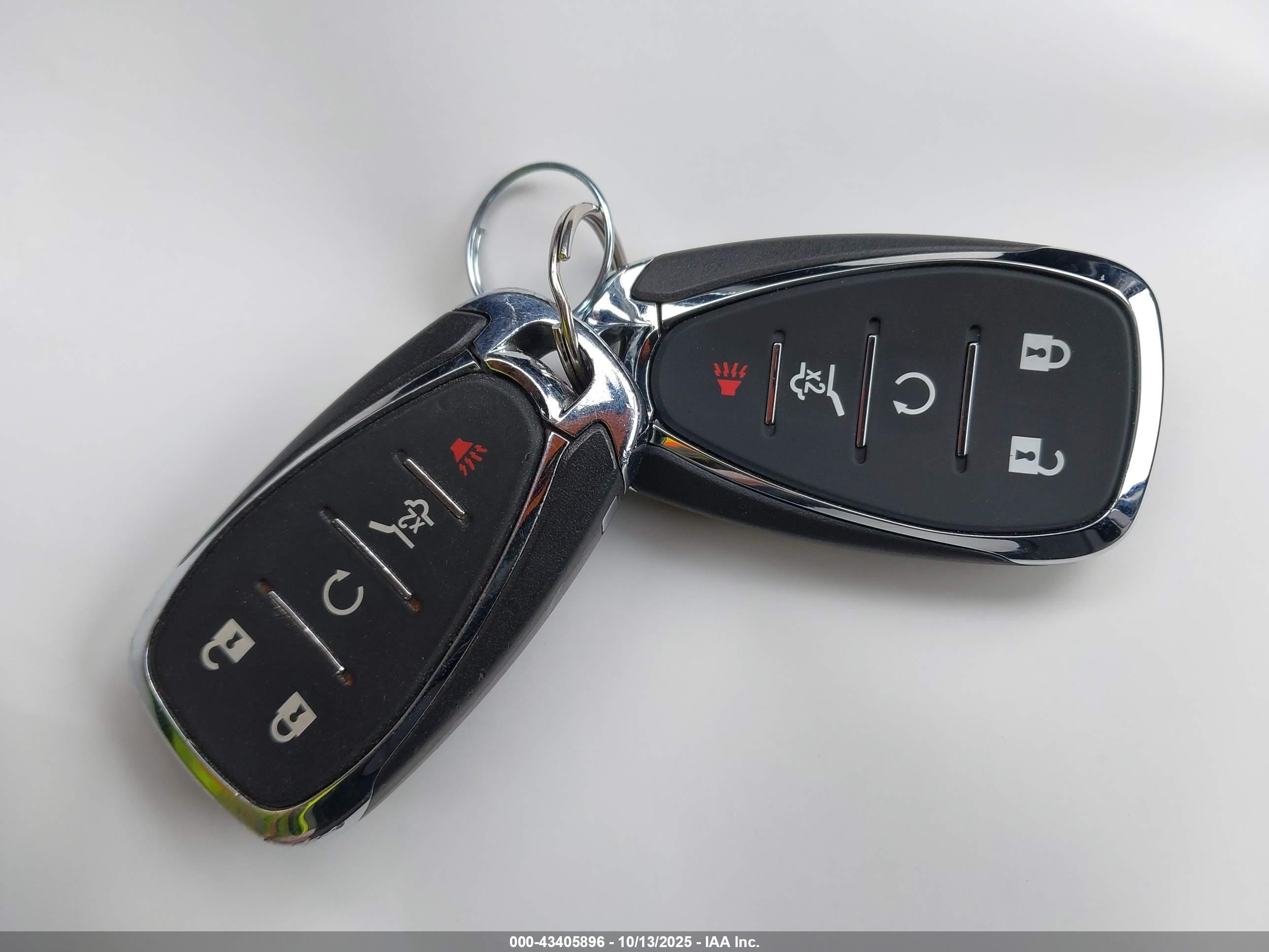 CHEVROLET TRAVERSE image 11