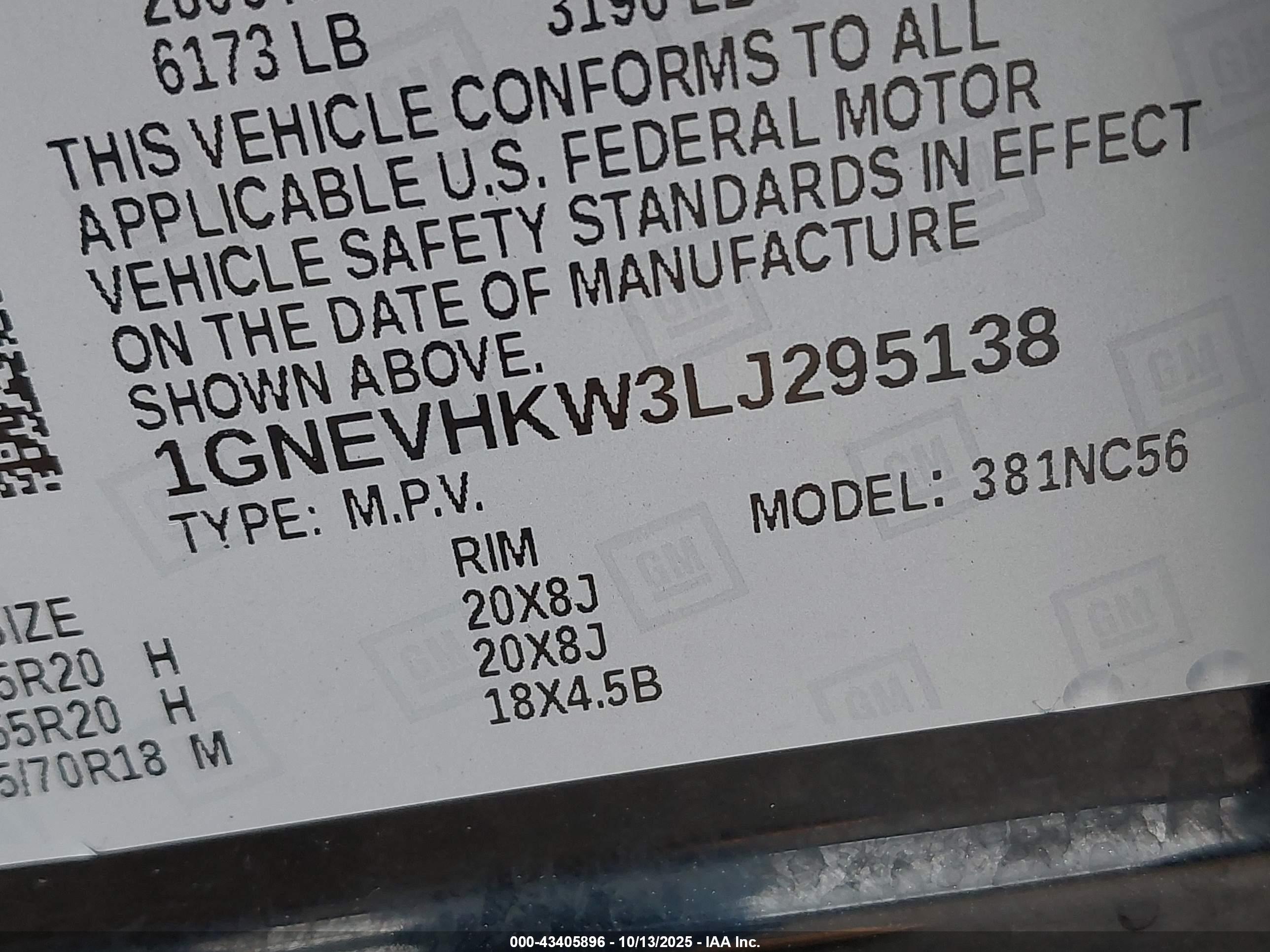 CHEVROLET TRAVERSE image 9