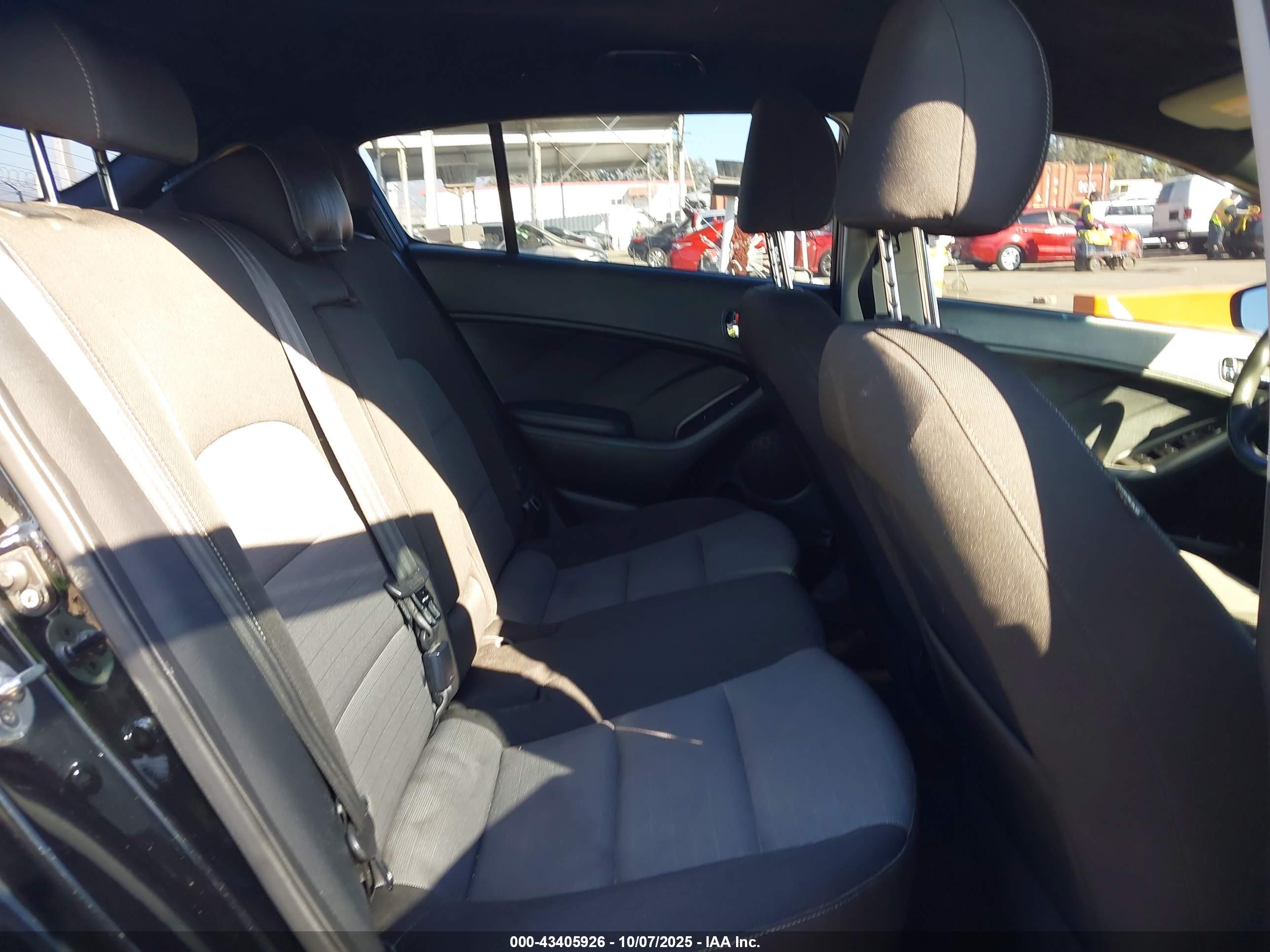 KIA FORTE image 8
