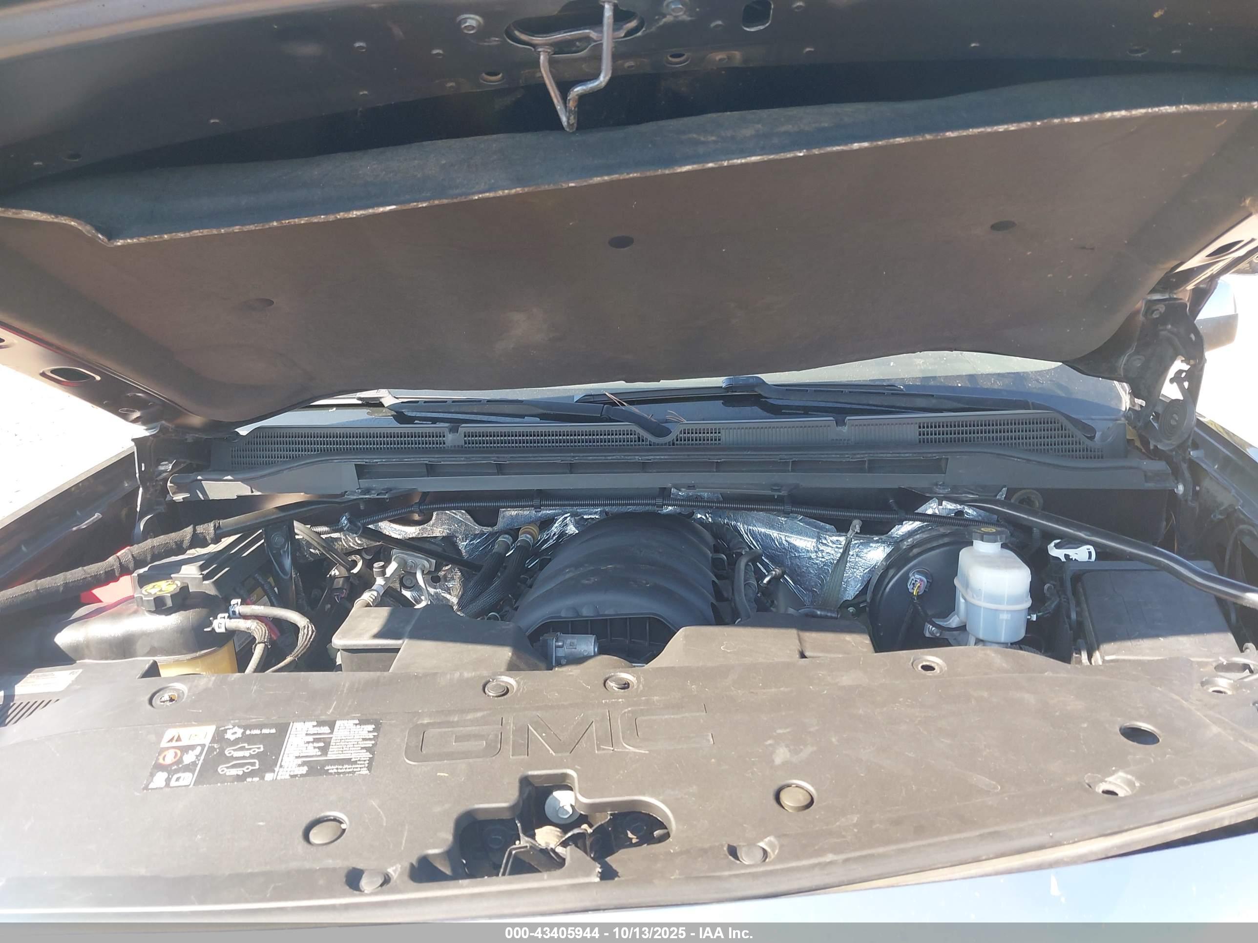 GMC SIERRA image 10