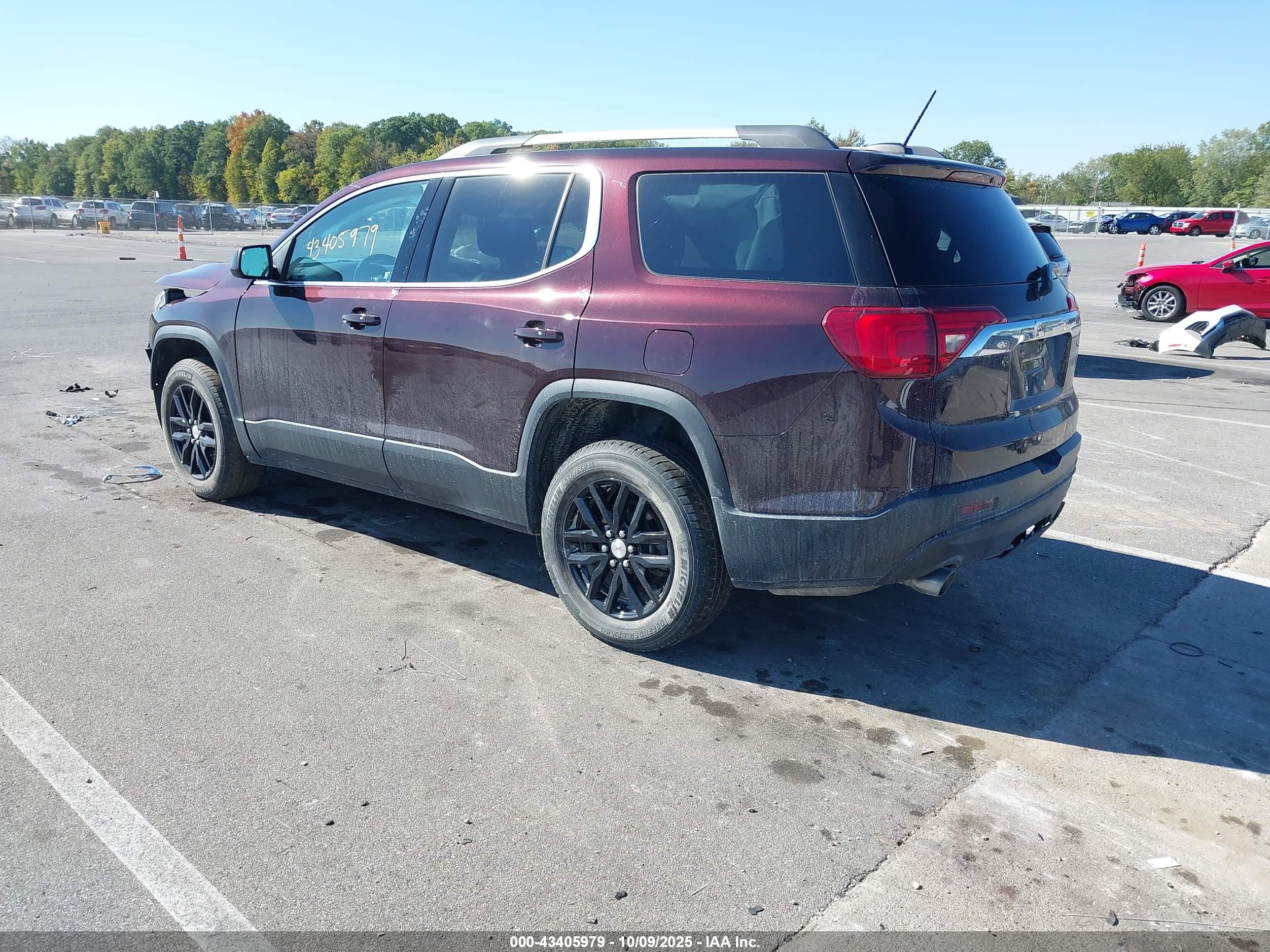 GMC ACADIA image 3