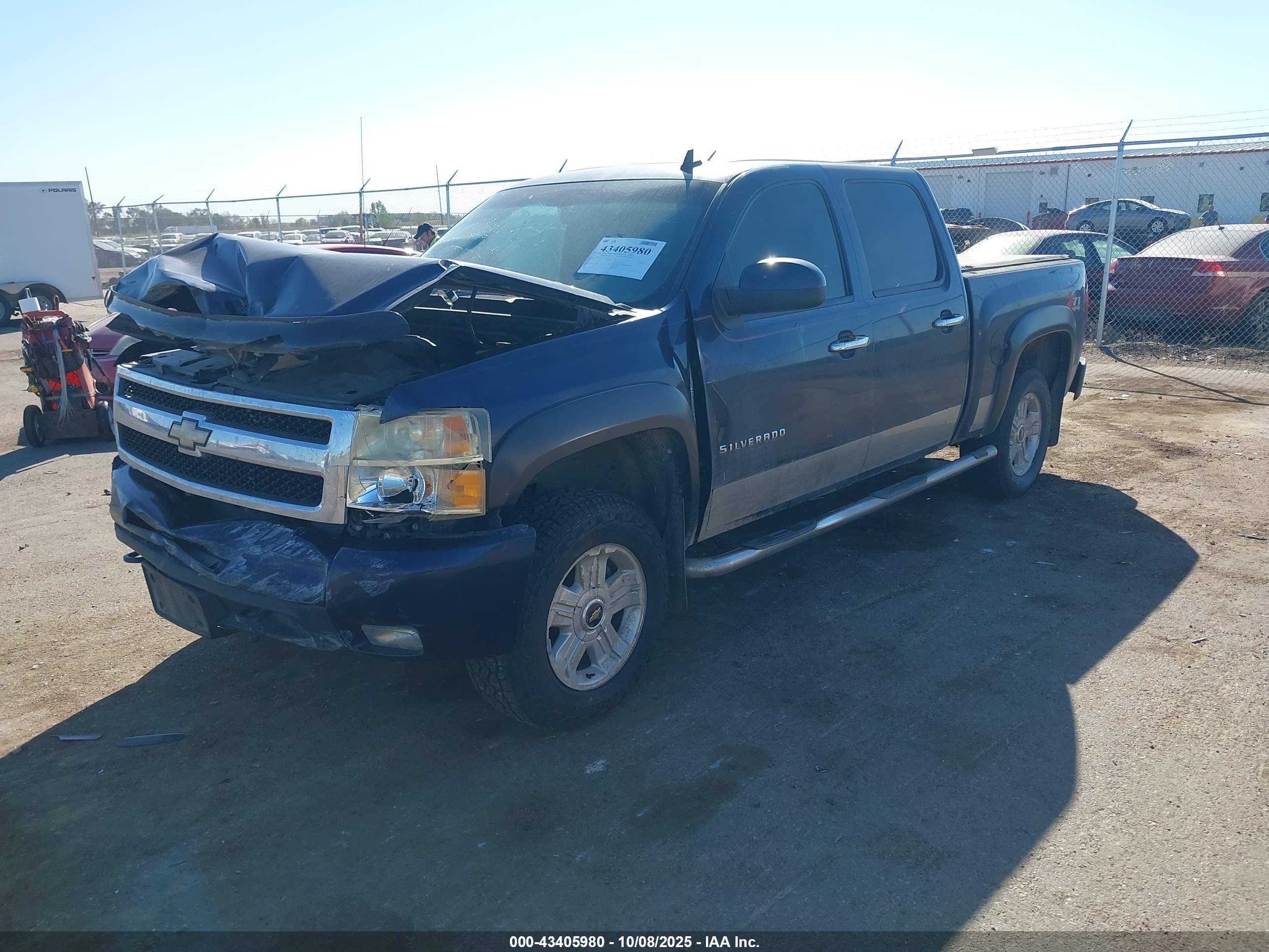 CHEVROLET SILVERADO image 2