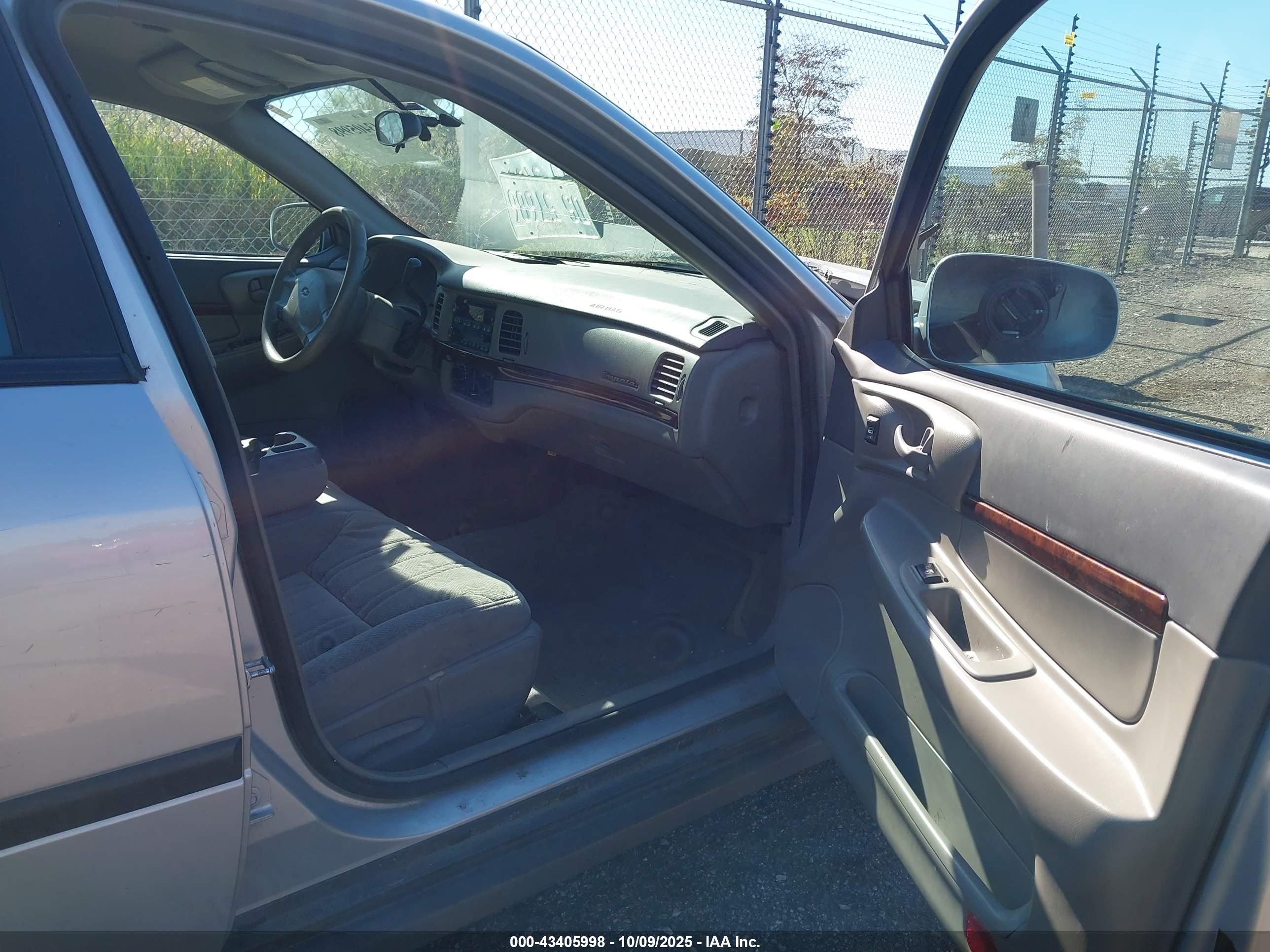 CHEVROLET IMPALA image 5