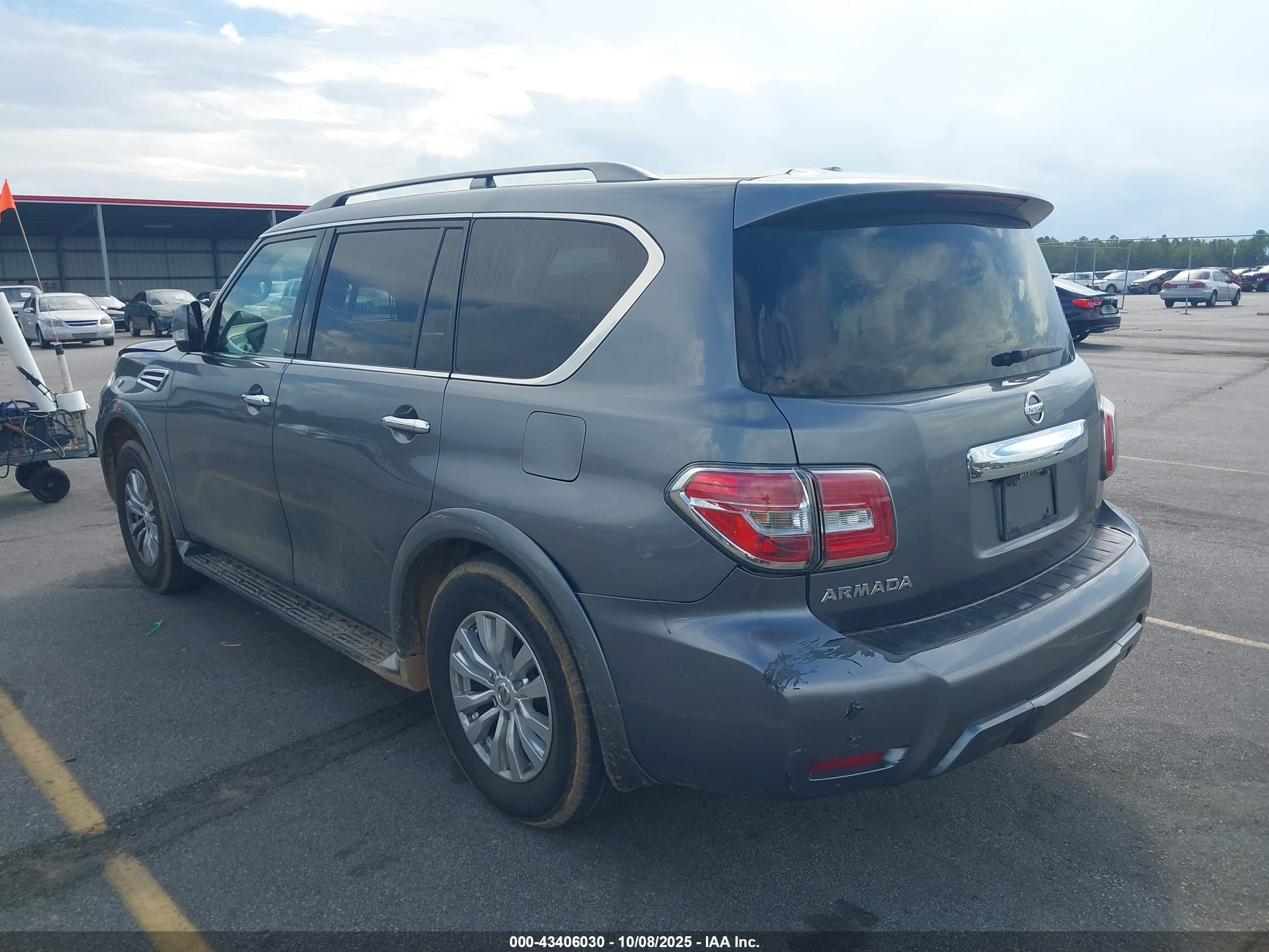 NISSAN ARMADA image 3