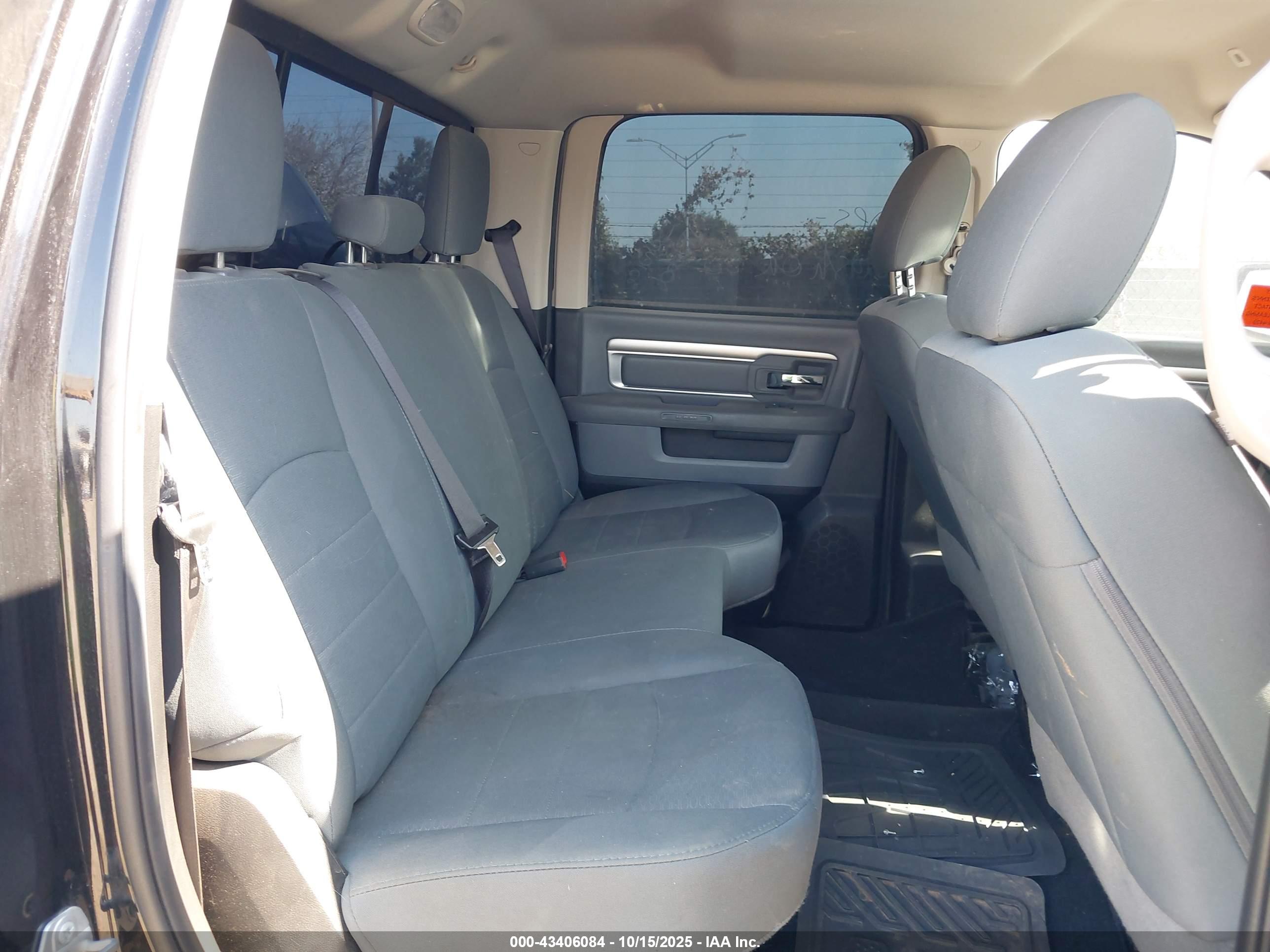 RAM 2500 image 8