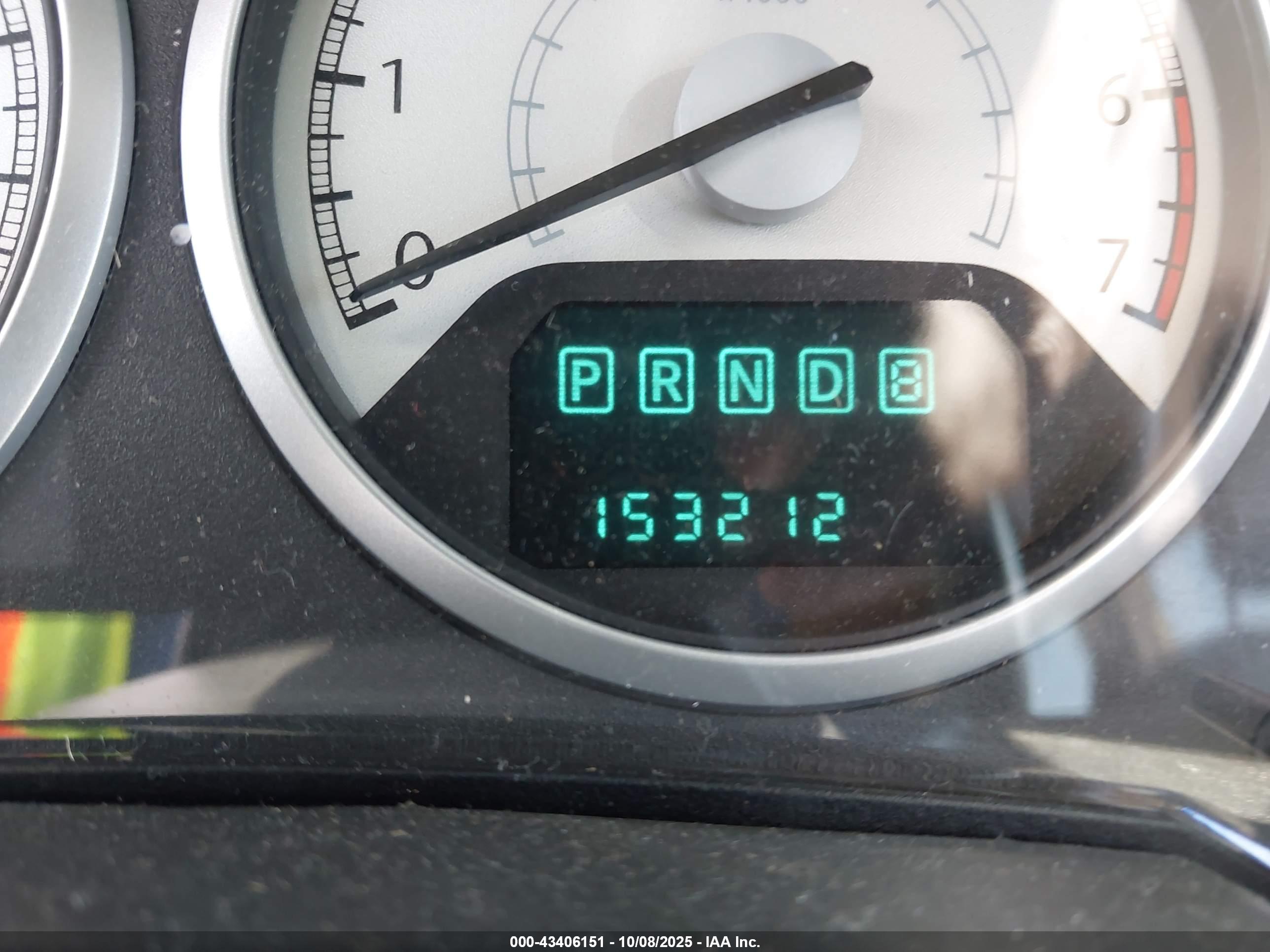 CHRYSLER TOWN image 7