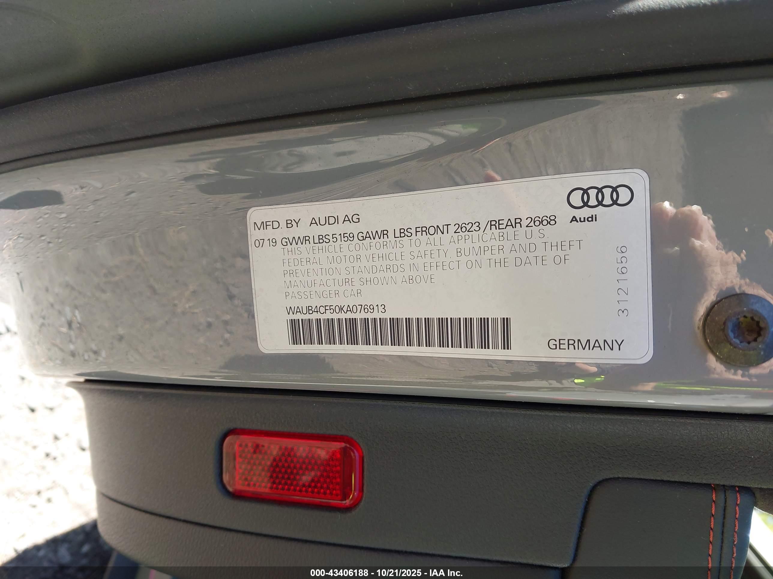 AUDI S5 image 9