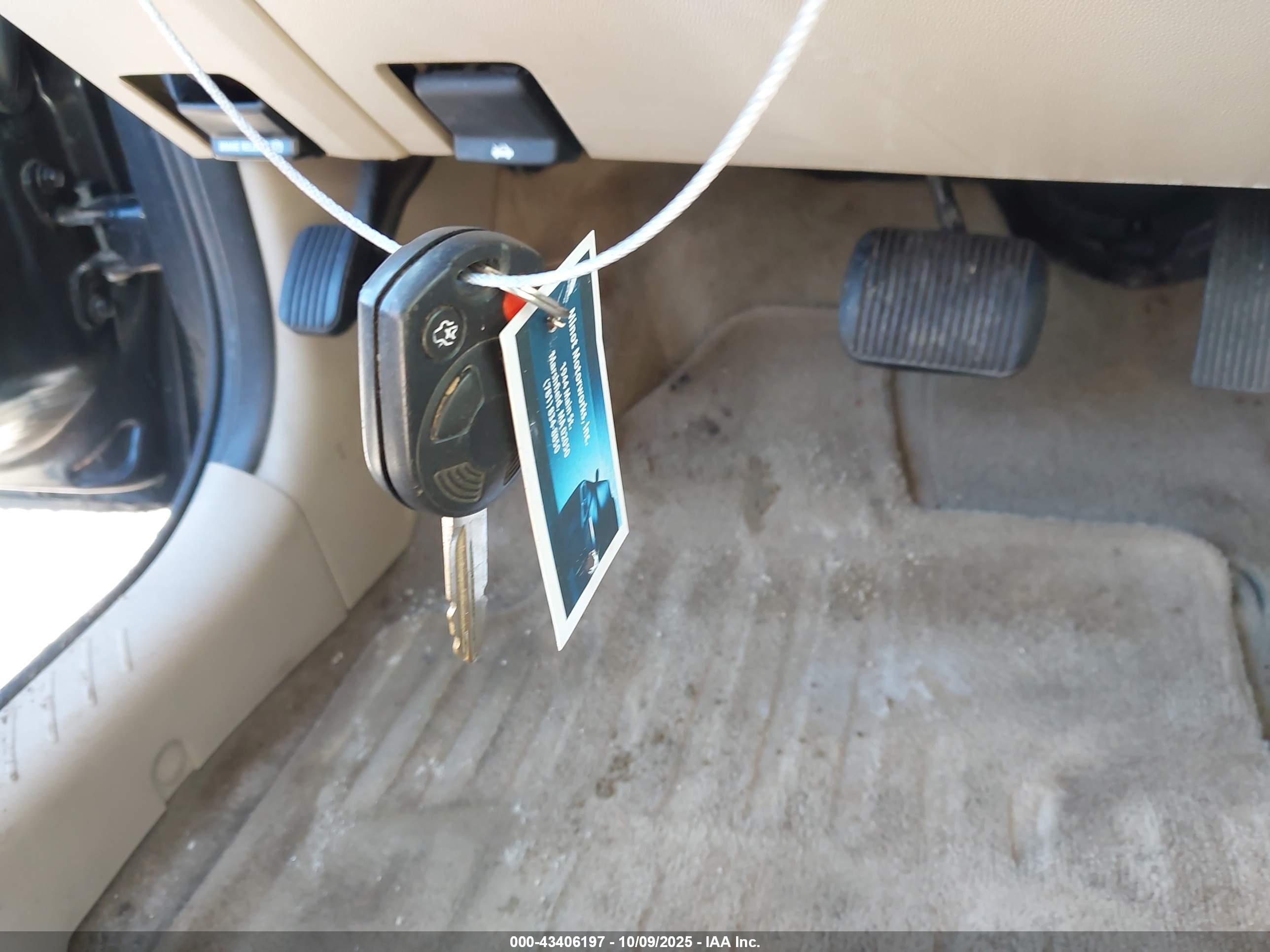 FORD ESCAPE image 11