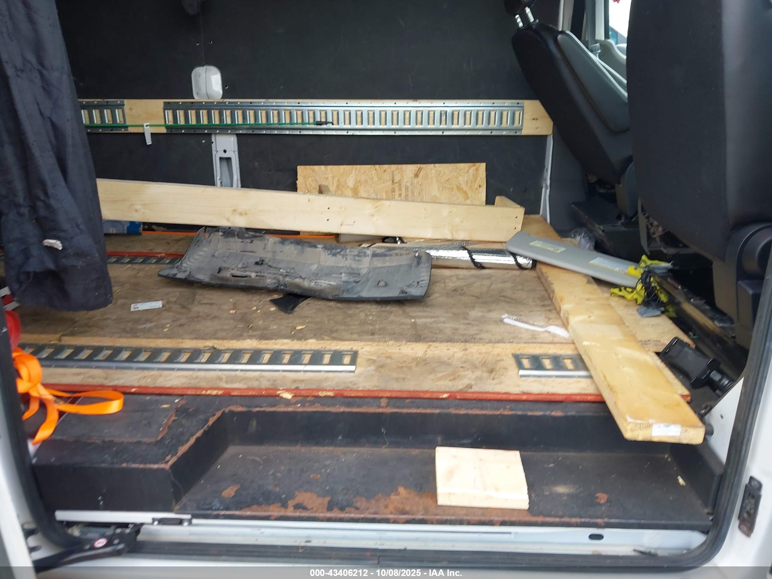 FORD TRANSIT-350 image 8