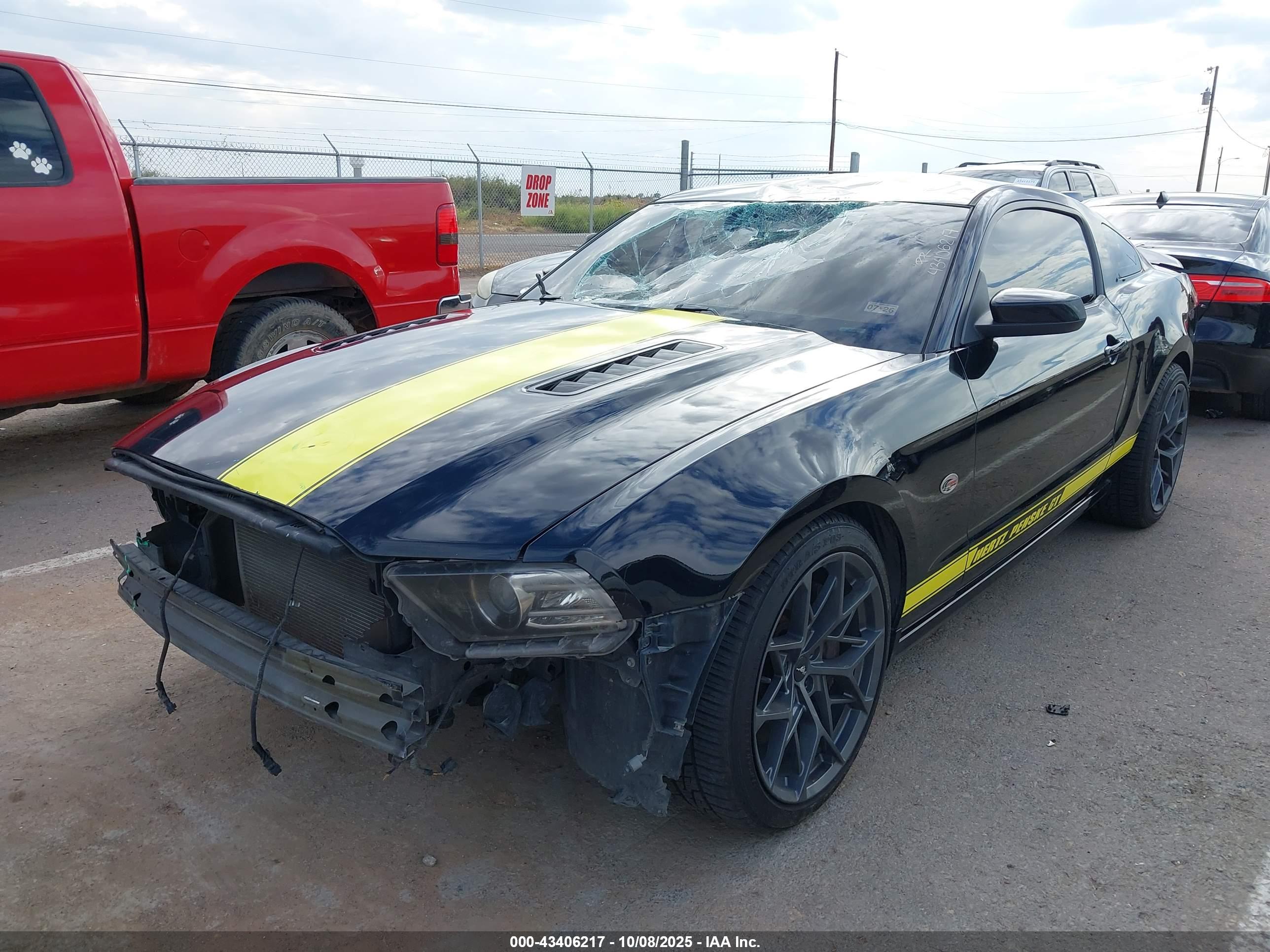 FORD MUSTANG image 2