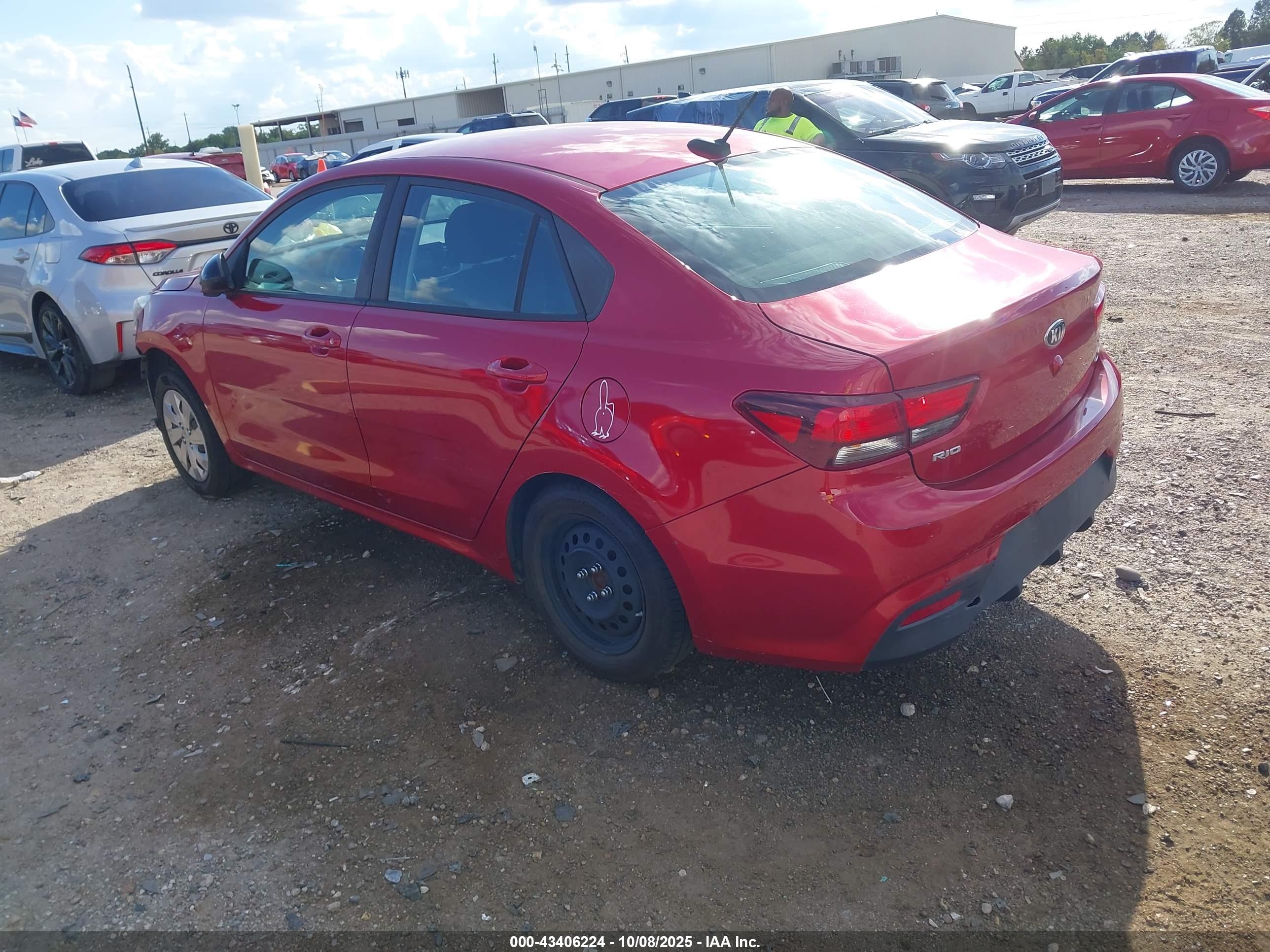 KIA RIO image 3