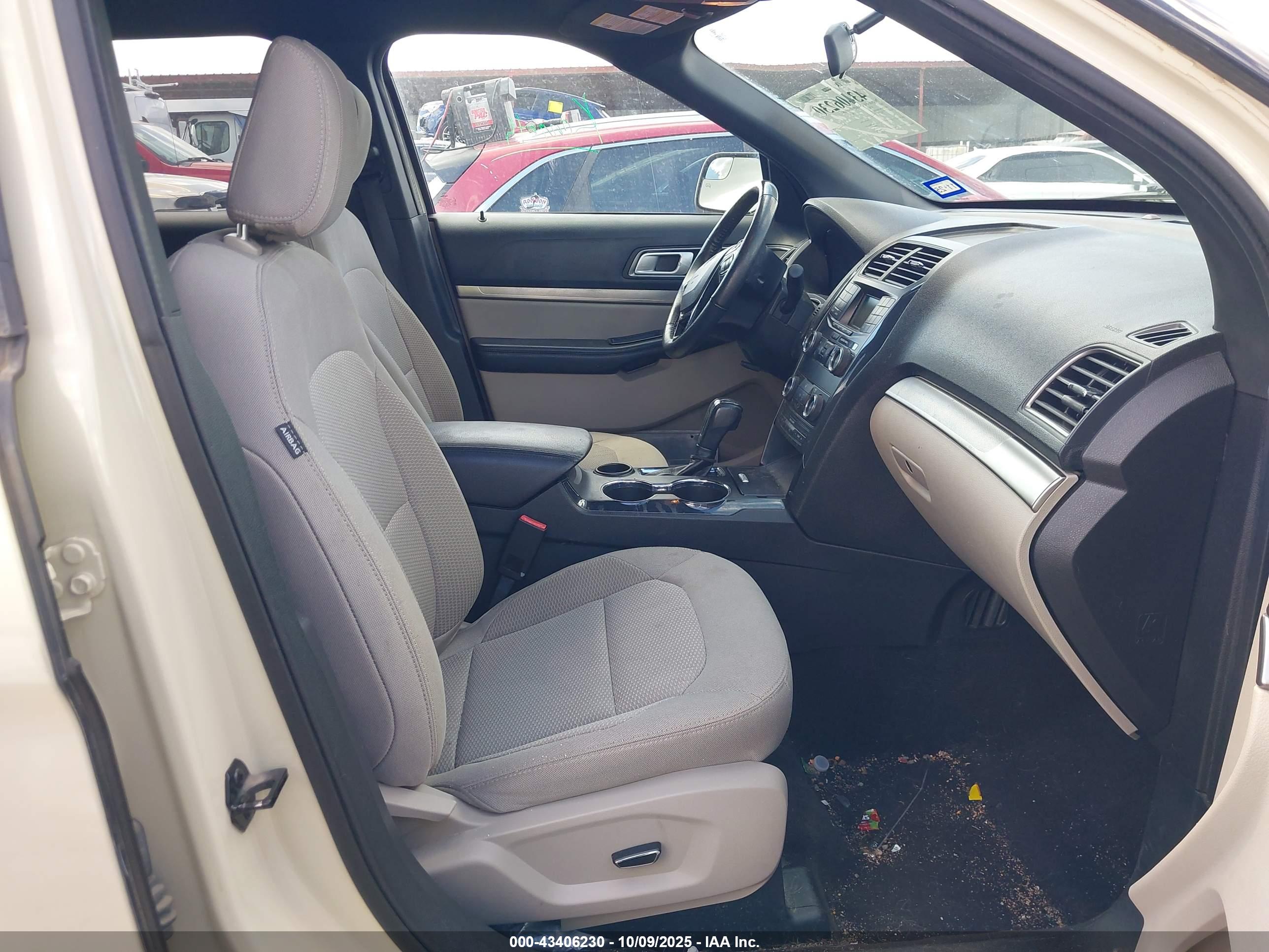 FORD EXPLORER image 5