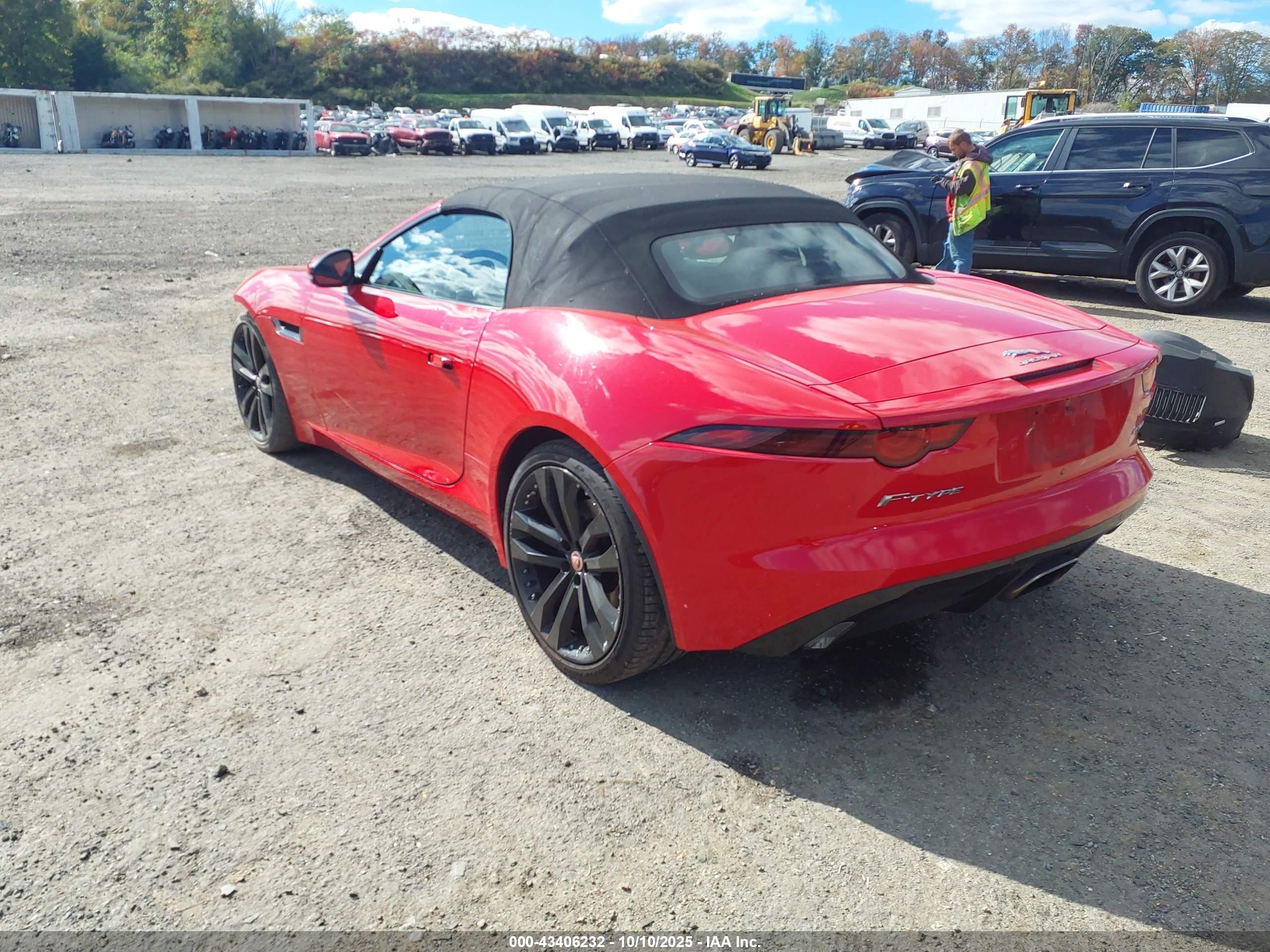 JAGUAR F-TYPE image 3